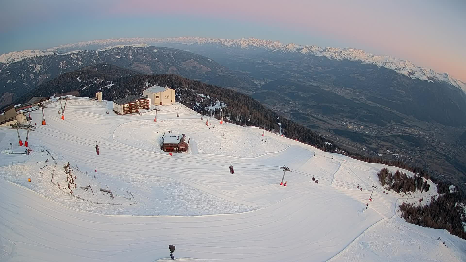 Station de ski Kronplatz sommet | vue sur Brunico