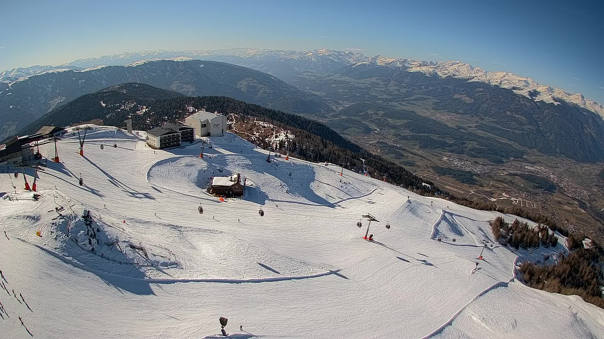 Station de ski Kronplatz sommet | vue sur Brunico