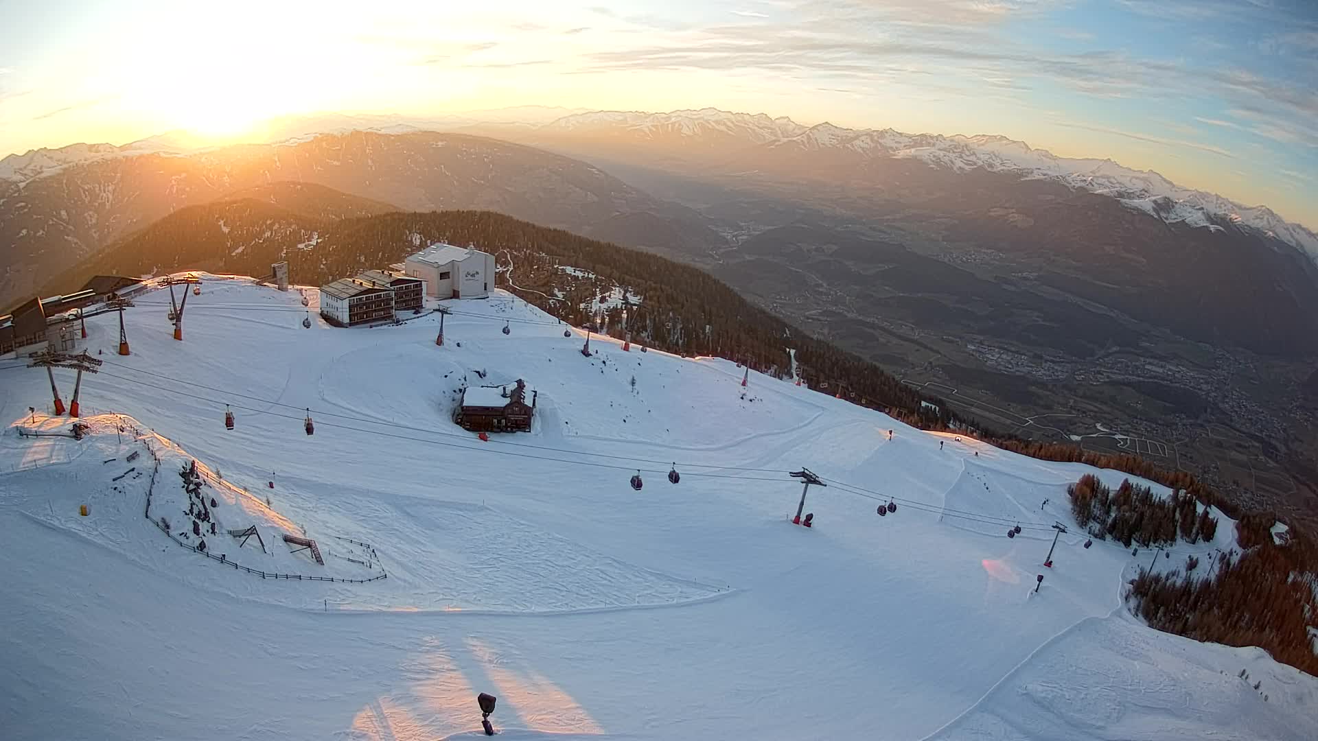 Station de ski Kronplatz sommet | vue sur Brunico