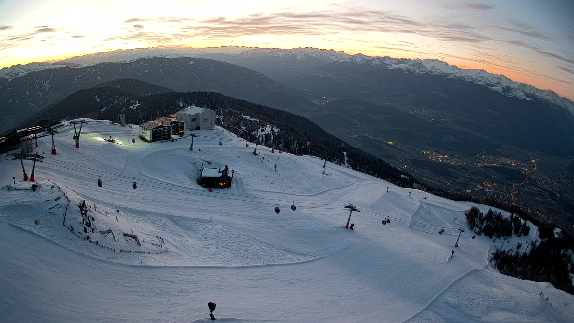 Station de ski Kronplatz sommet | vue sur Brunico
