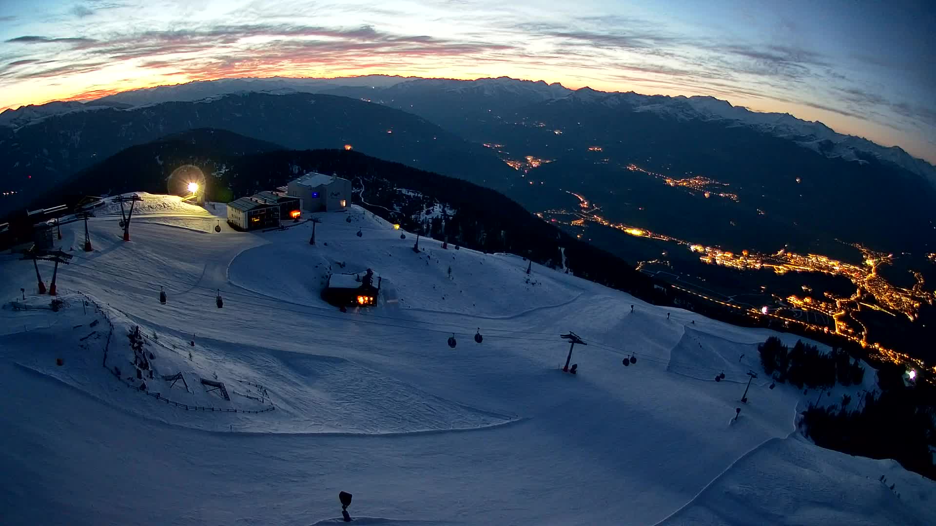 Stazione sciistica di Plan de Corones | vista su Brunico