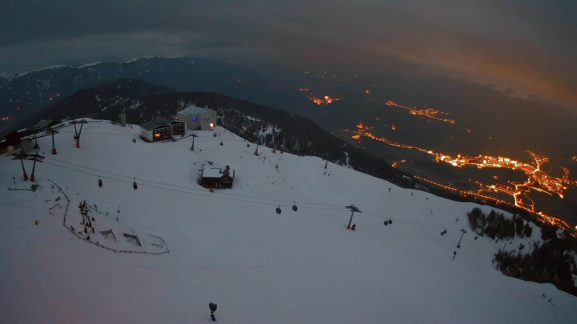 Kronplatz peak Ski resort | view to Bruneck