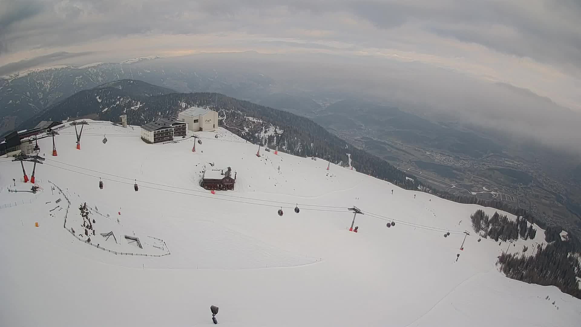 Smučišče Kronplatz – vrh | pogled na Bruneck