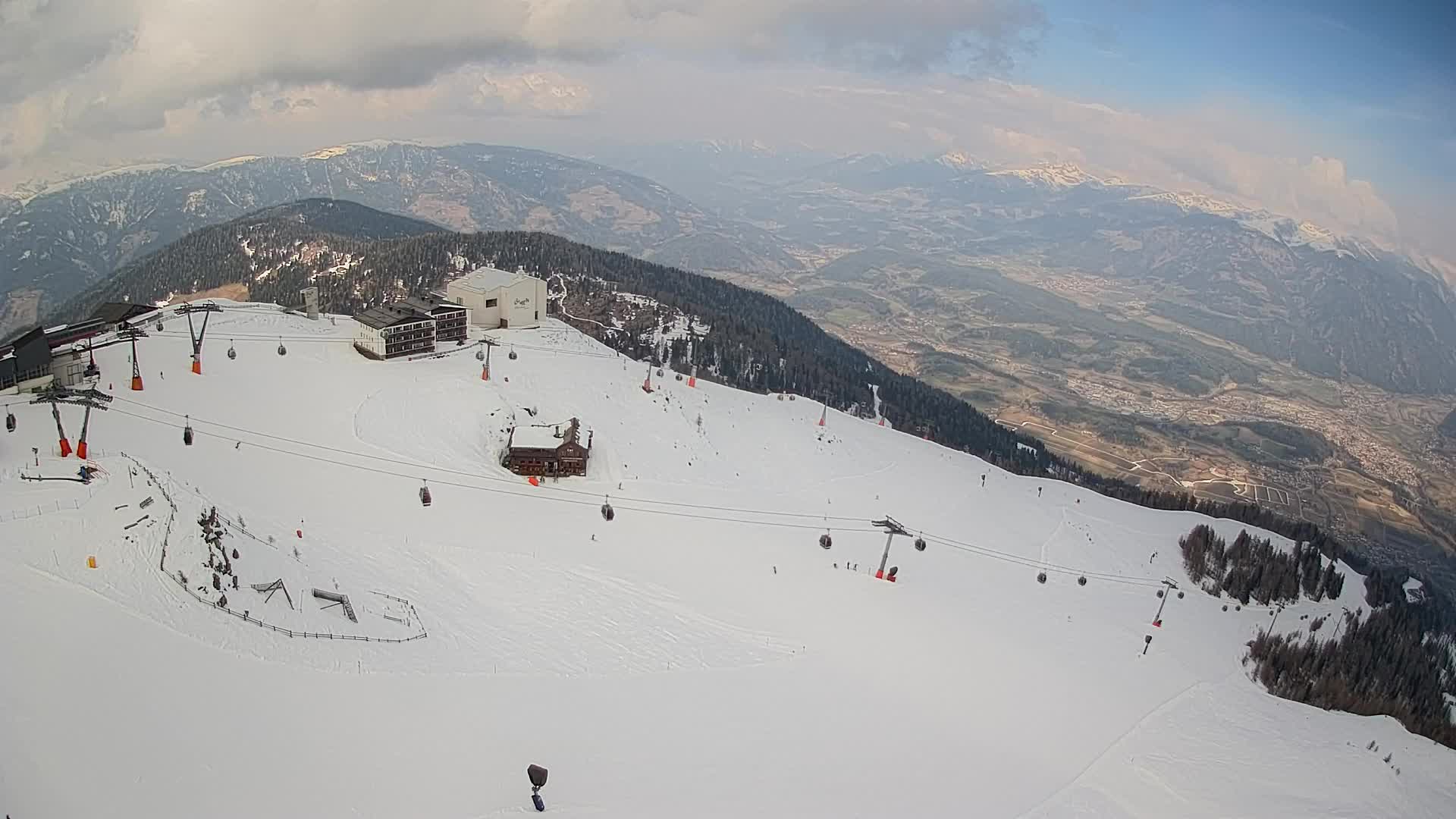 Smučišče Kronplatz – vrh | pogled na Bruneck