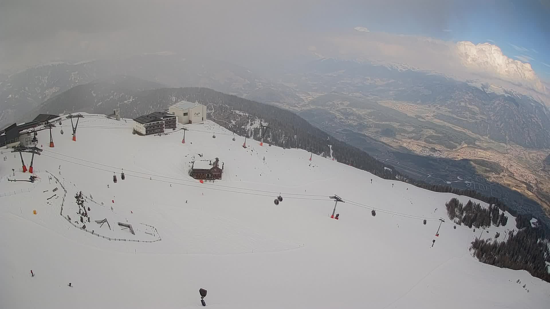 Skigebiet Kronplatz Gipfel | Blick auf Bruneck