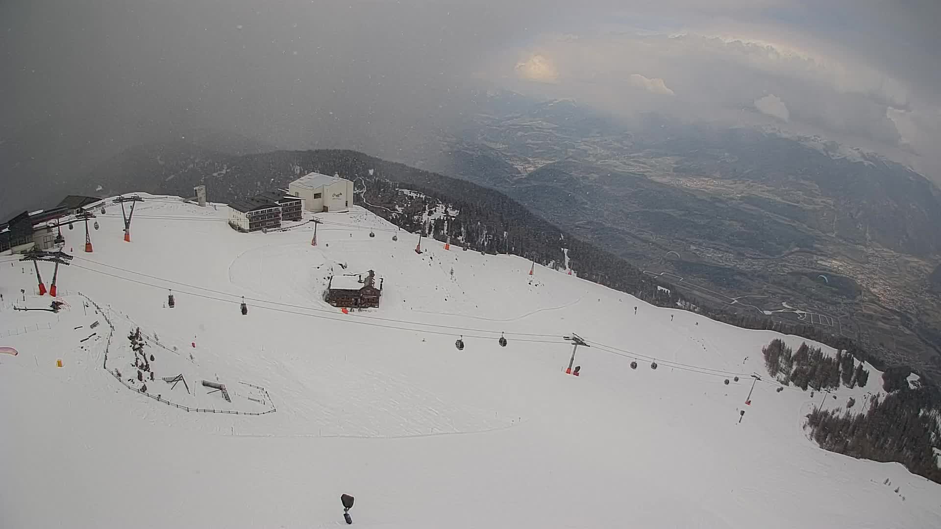 Stazione sciistica di Plan de Corones | vista su Brunico