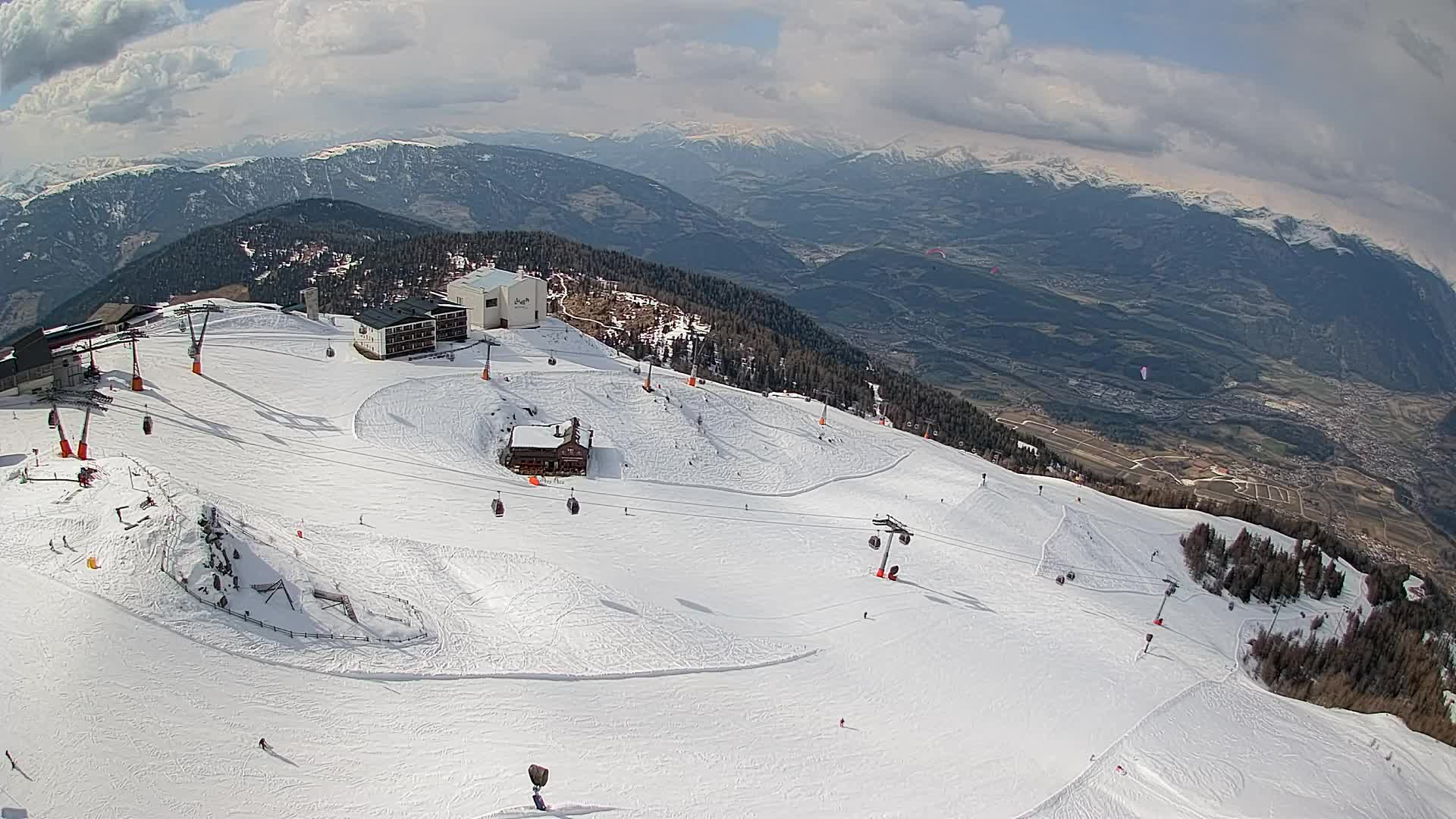 Station de ski Kronplatz sommet | vue sur Brunico