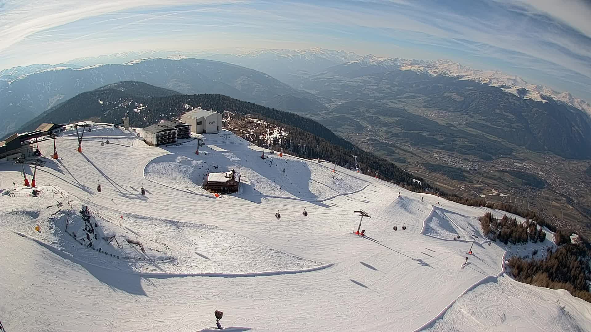 Skigebiet Kronplatz Gipfel | Blick auf Bruneck