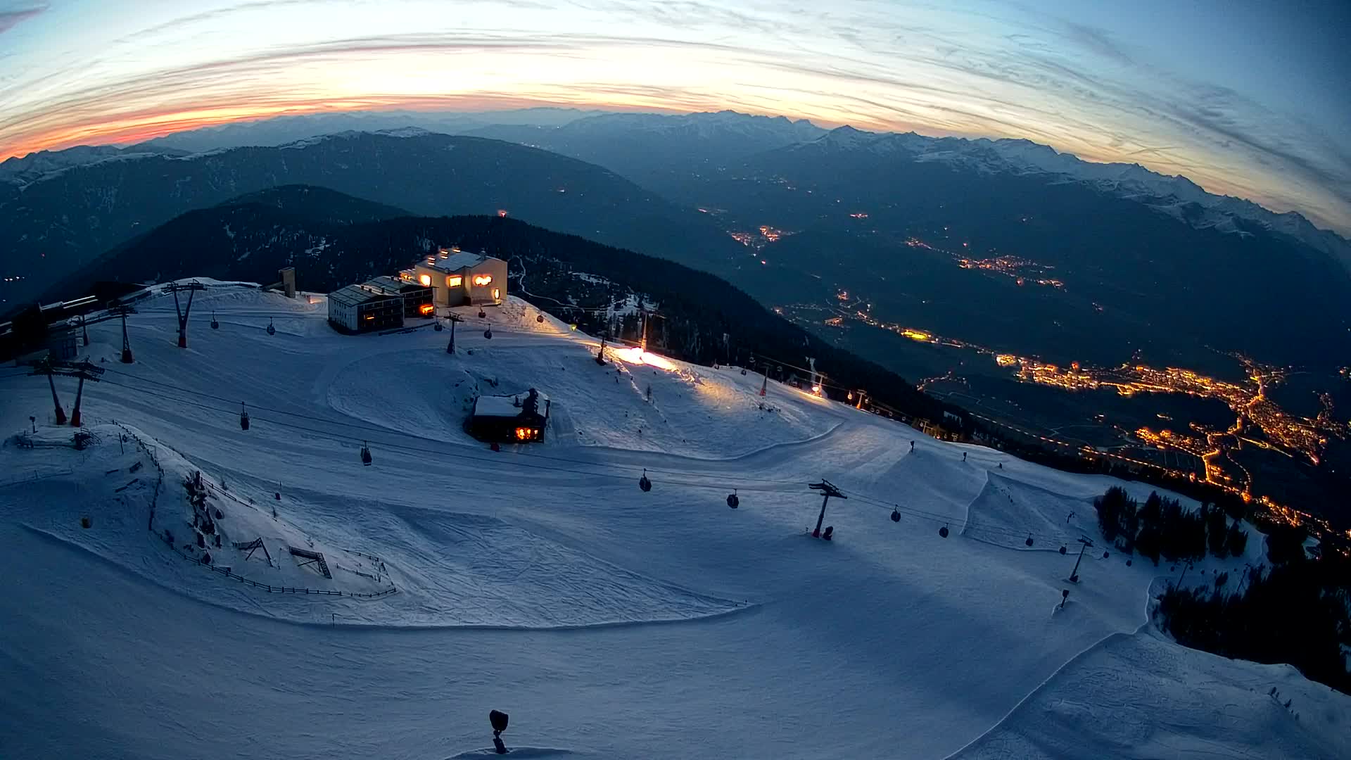 Smučišče Kronplatz – vrh | pogled na Bruneck