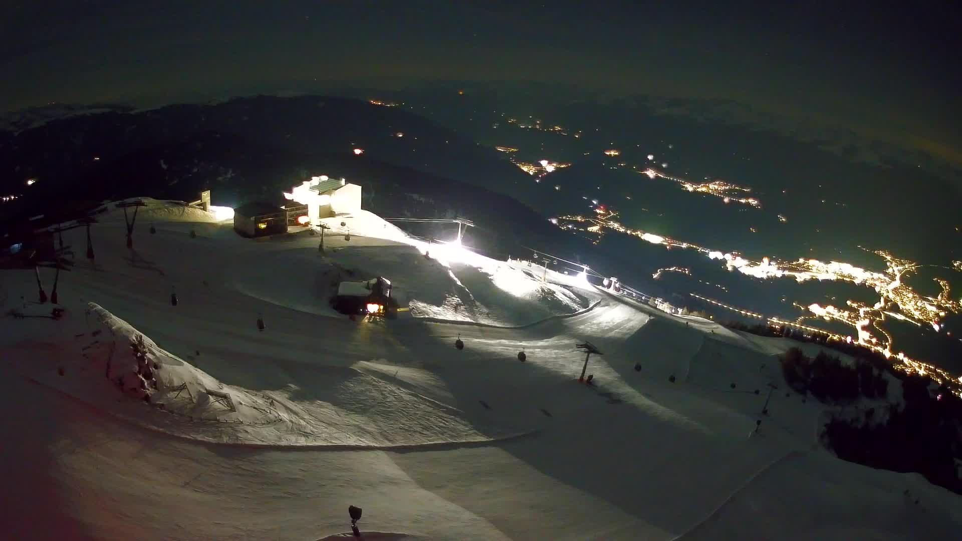Stazione sciistica di Plan de Corones | vista su Brunico
