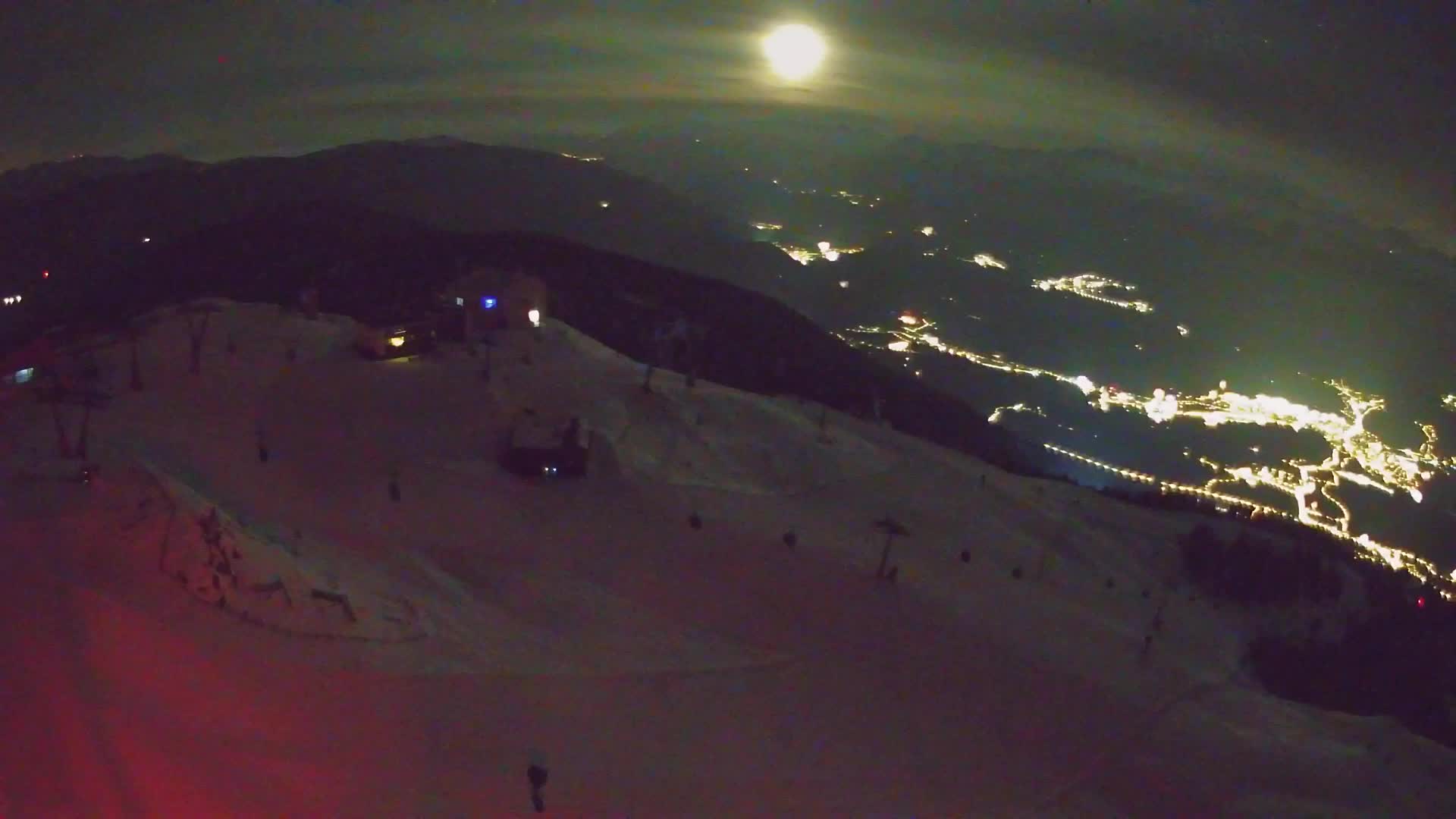 Skigebiet Kronplatz Gipfel | Blick auf Bruneck