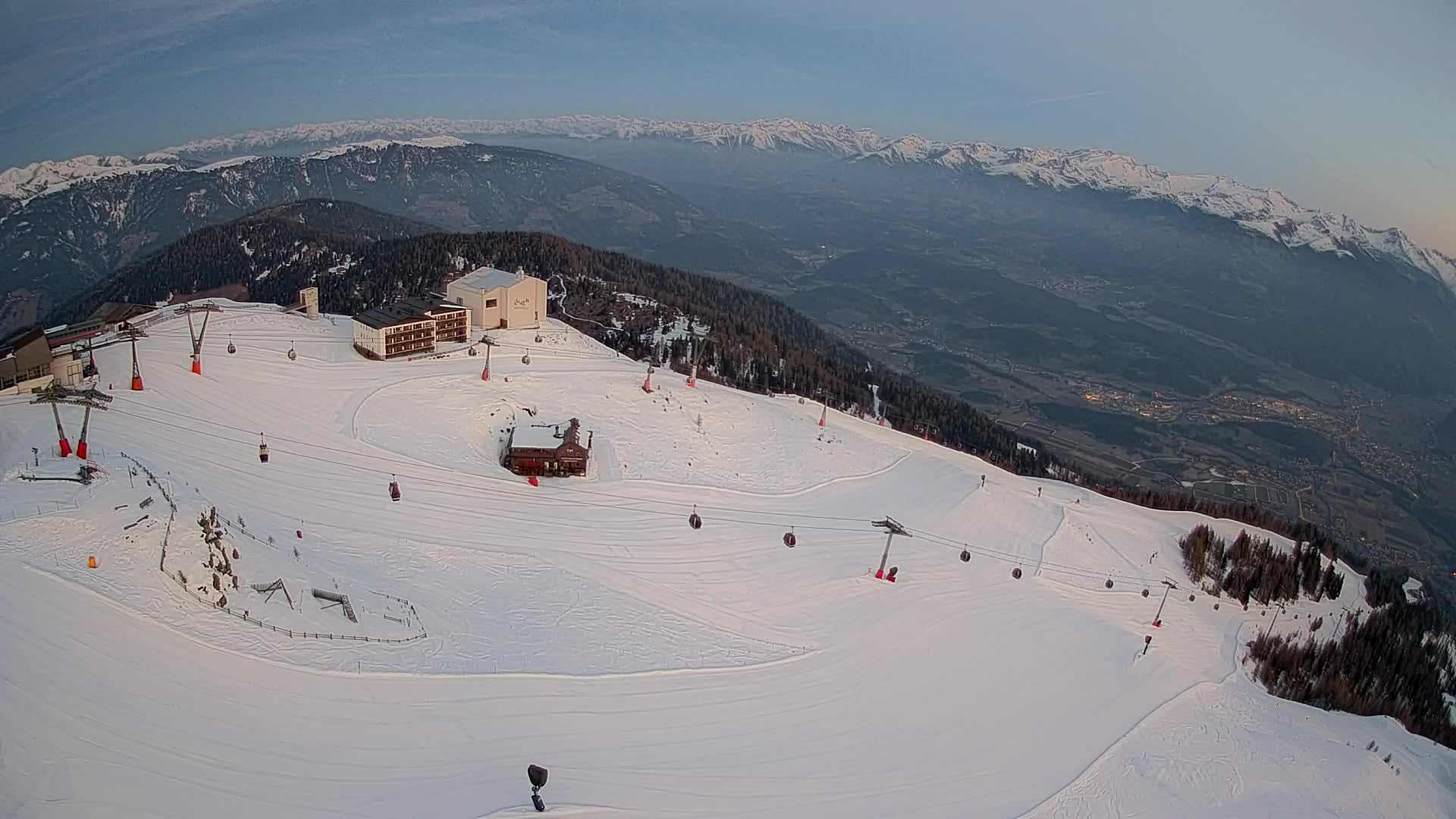 Stazione sciistica di Plan de Corones | vista su Brunico