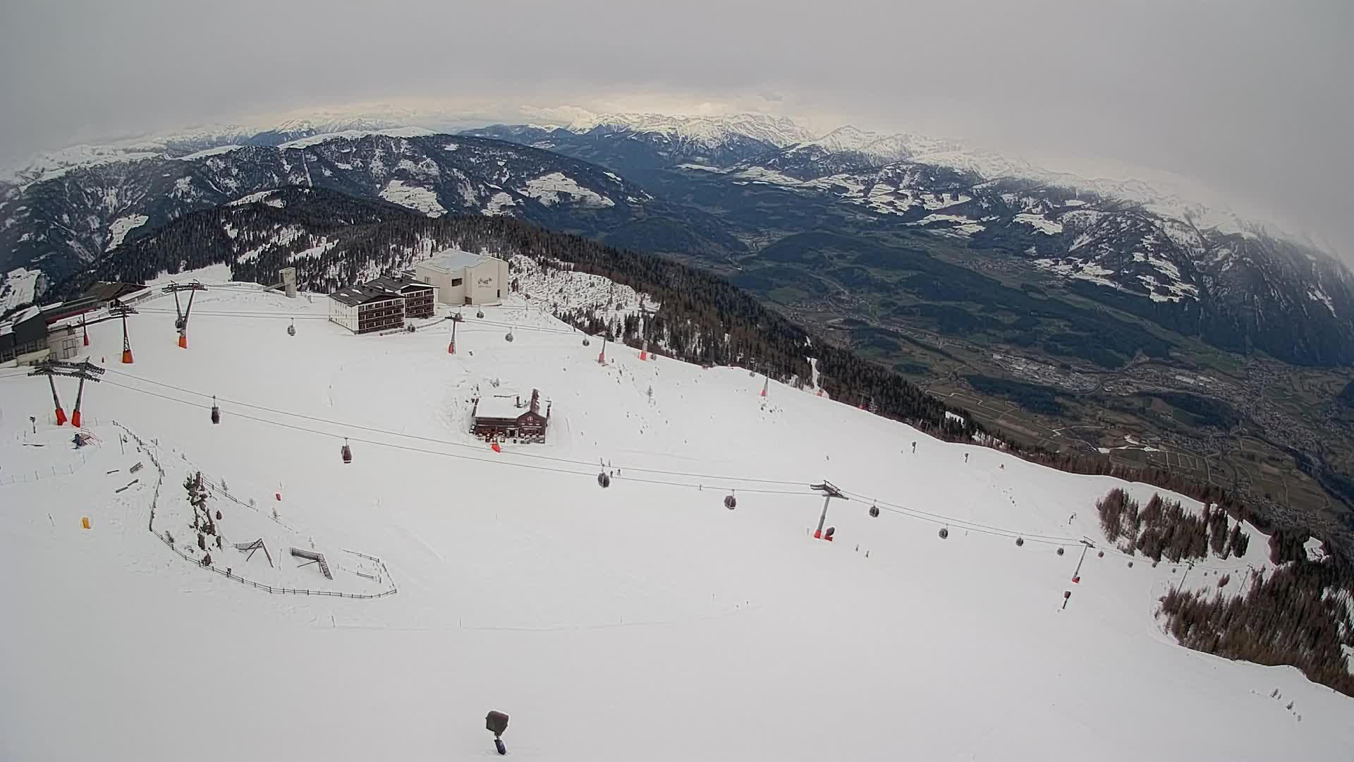 Smučišče Kronplatz – vrh | pogled na Bruneck