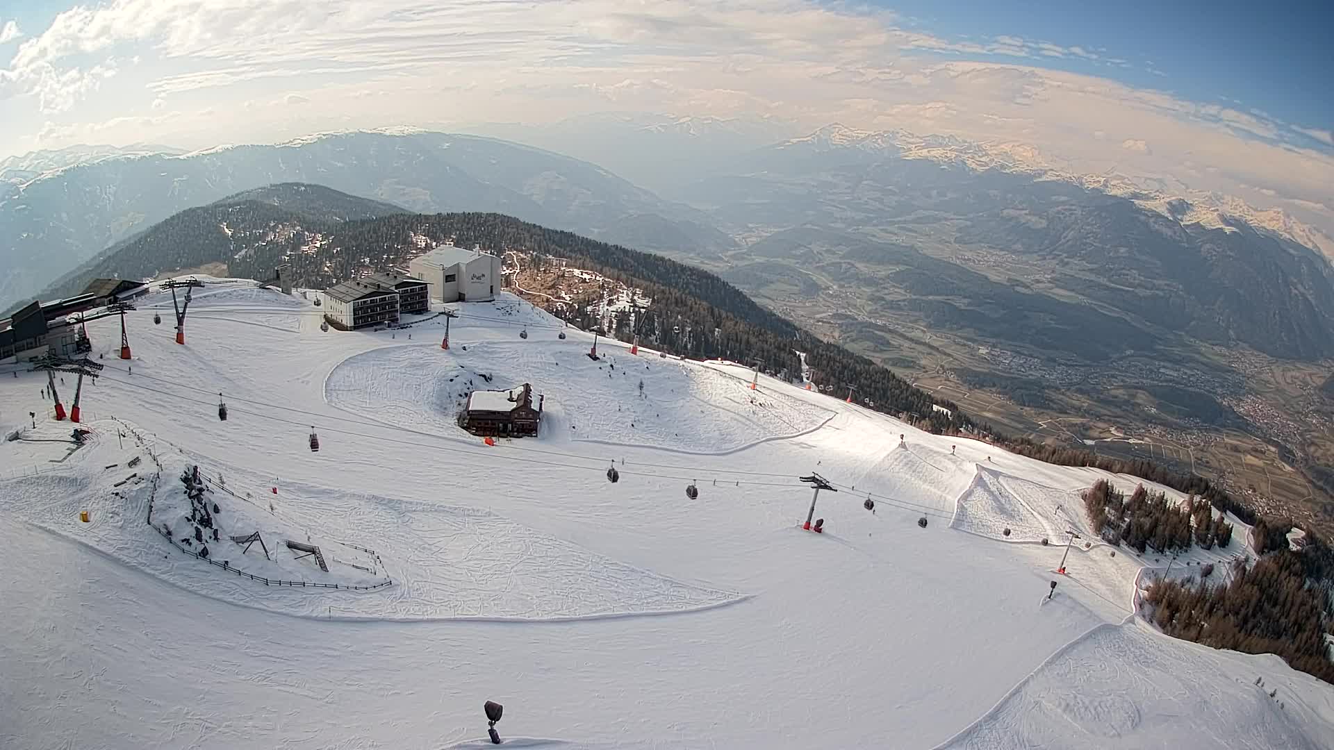 Station de ski Kronplatz sommet | vue sur Brunico