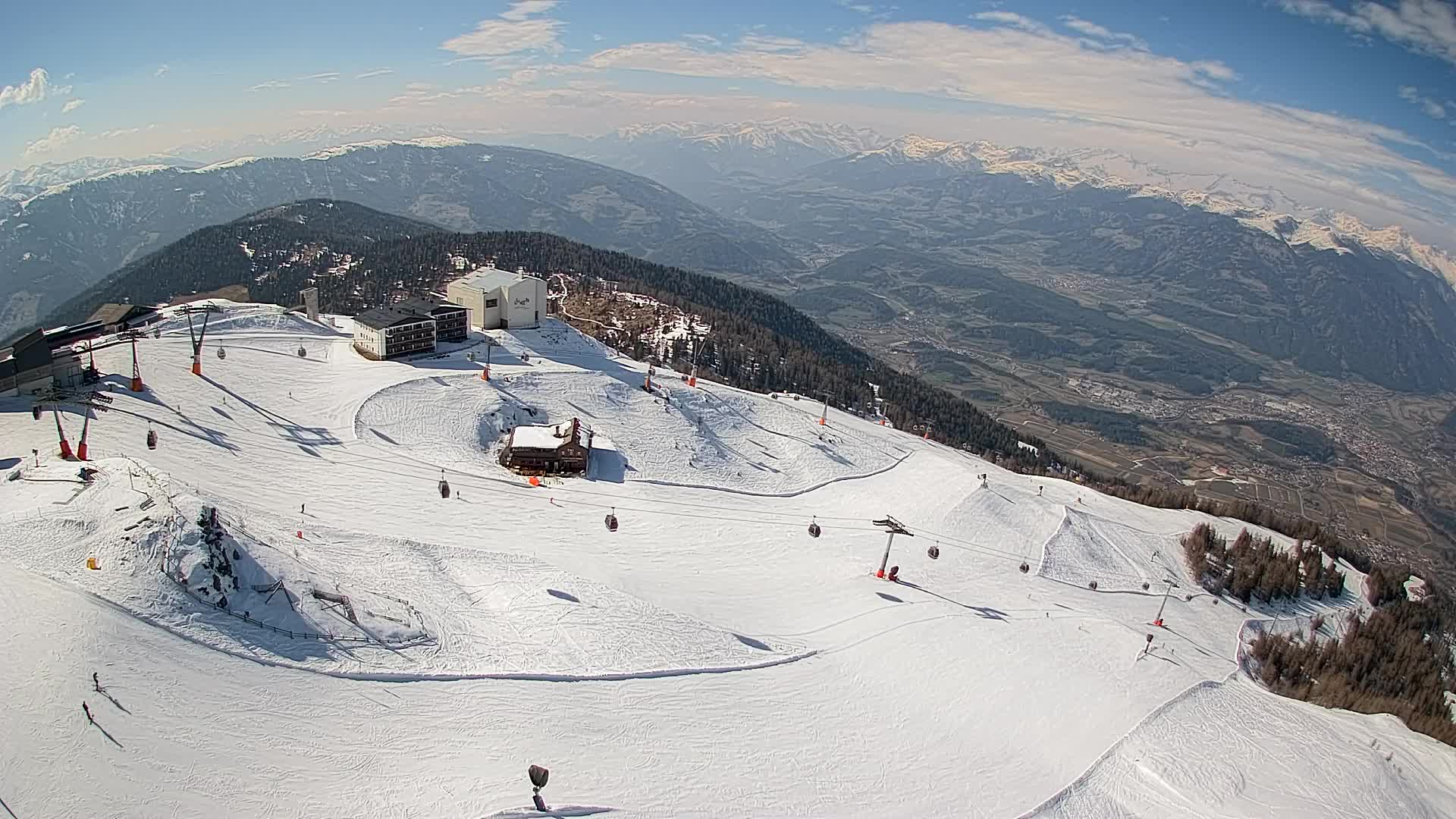 Skigebiet Kronplatz Gipfel | Blick auf Bruneck