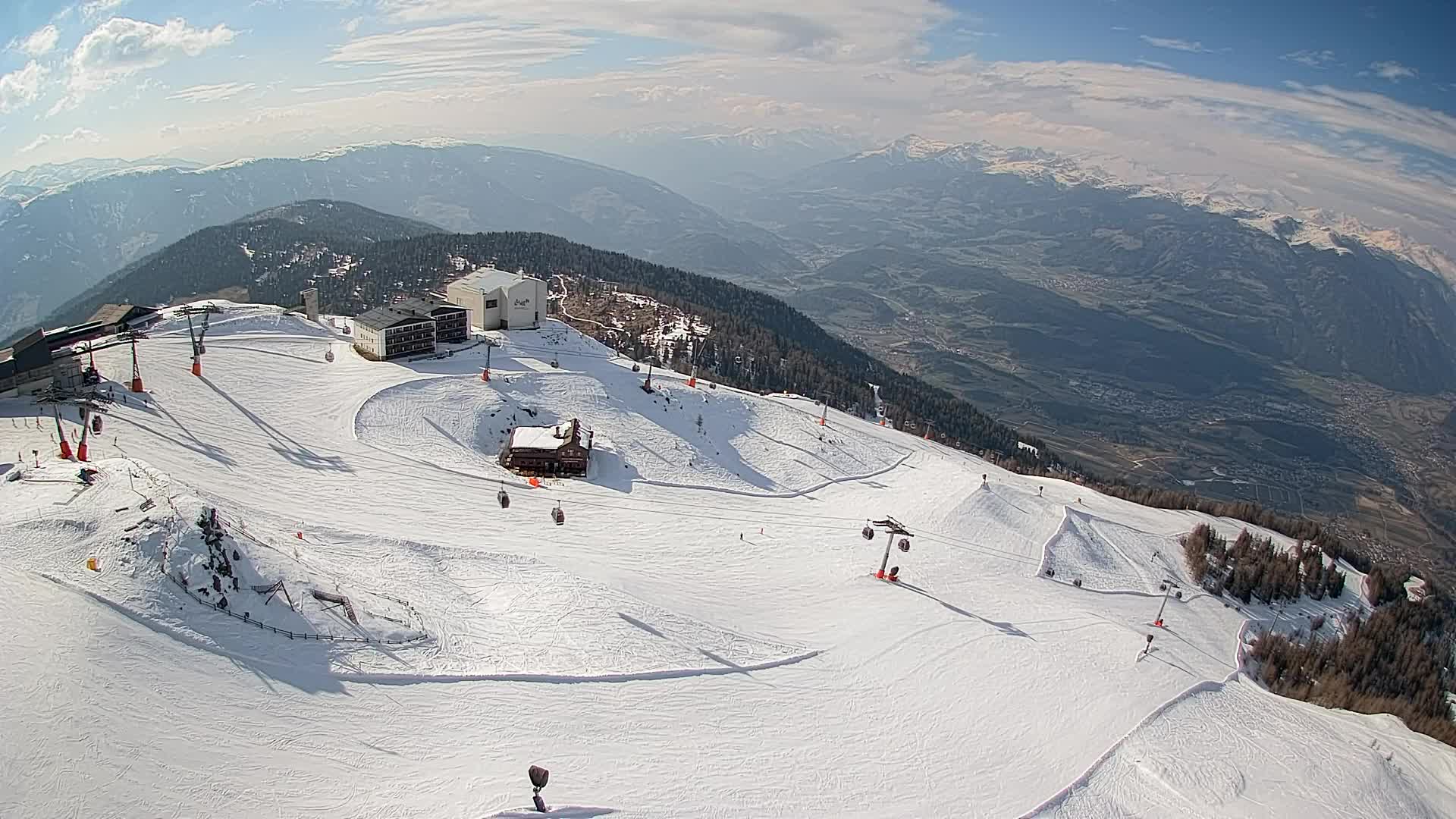 Skigebiet Kronplatz Gipfel | Blick auf Bruneck