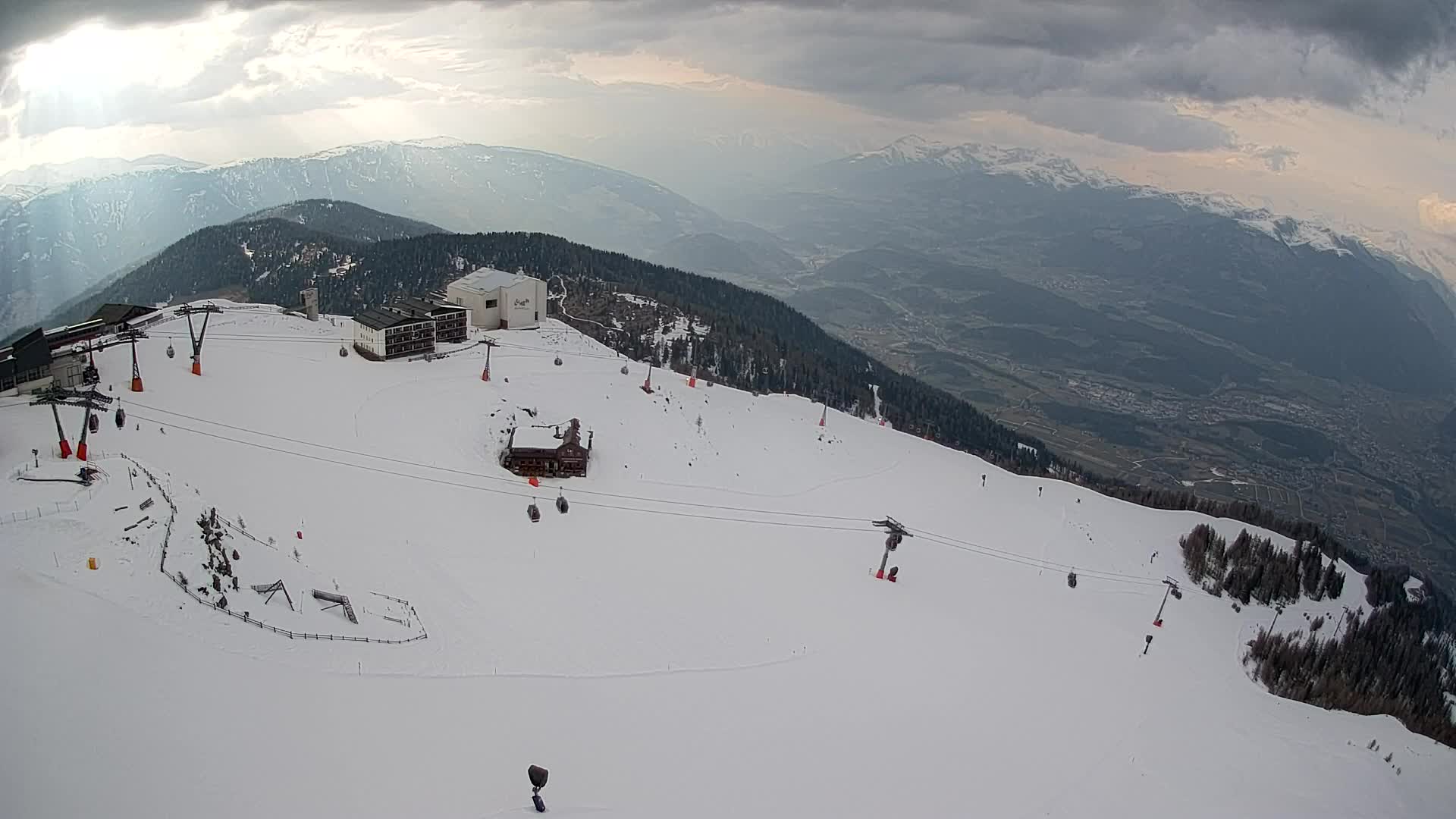 Smučišče Kronplatz – vrh | pogled na Bruneck
