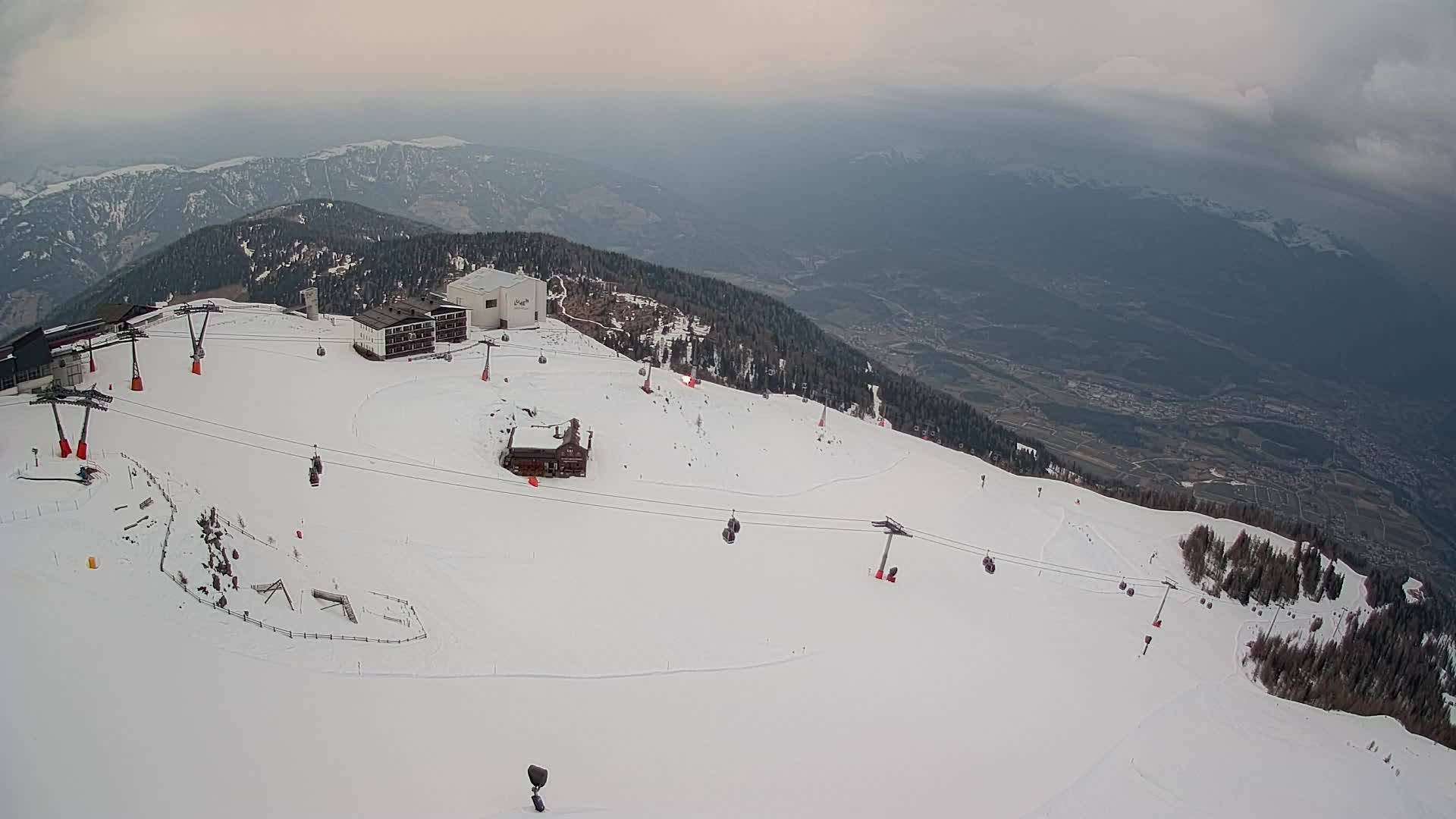 Station de ski Kronplatz sommet | vue sur Brunico