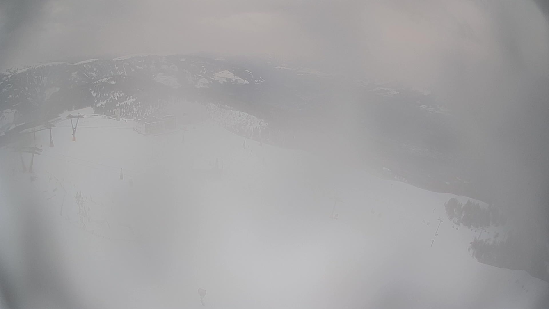Cima estación de esquí Kronplatz | vista hacia Brunico