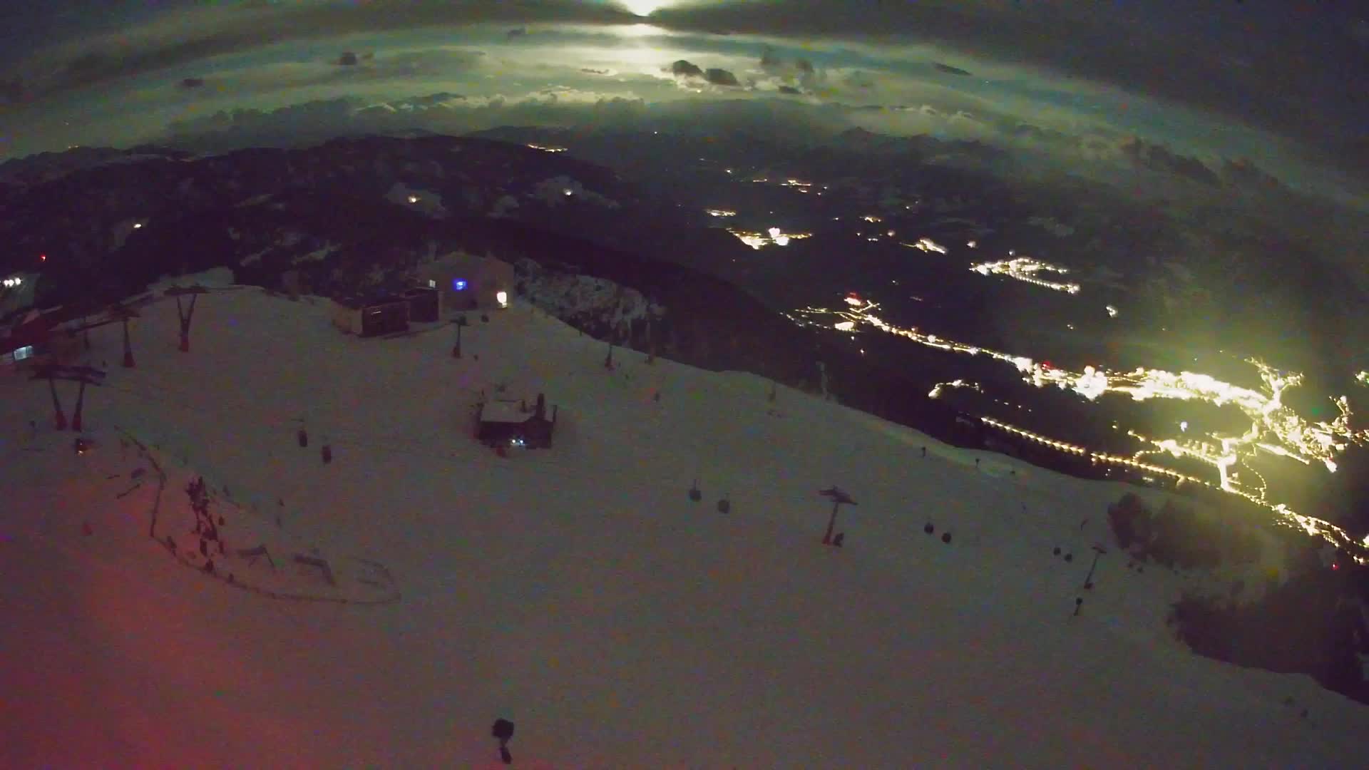 Stazione sciistica di Plan de Corones | vista su Brunico