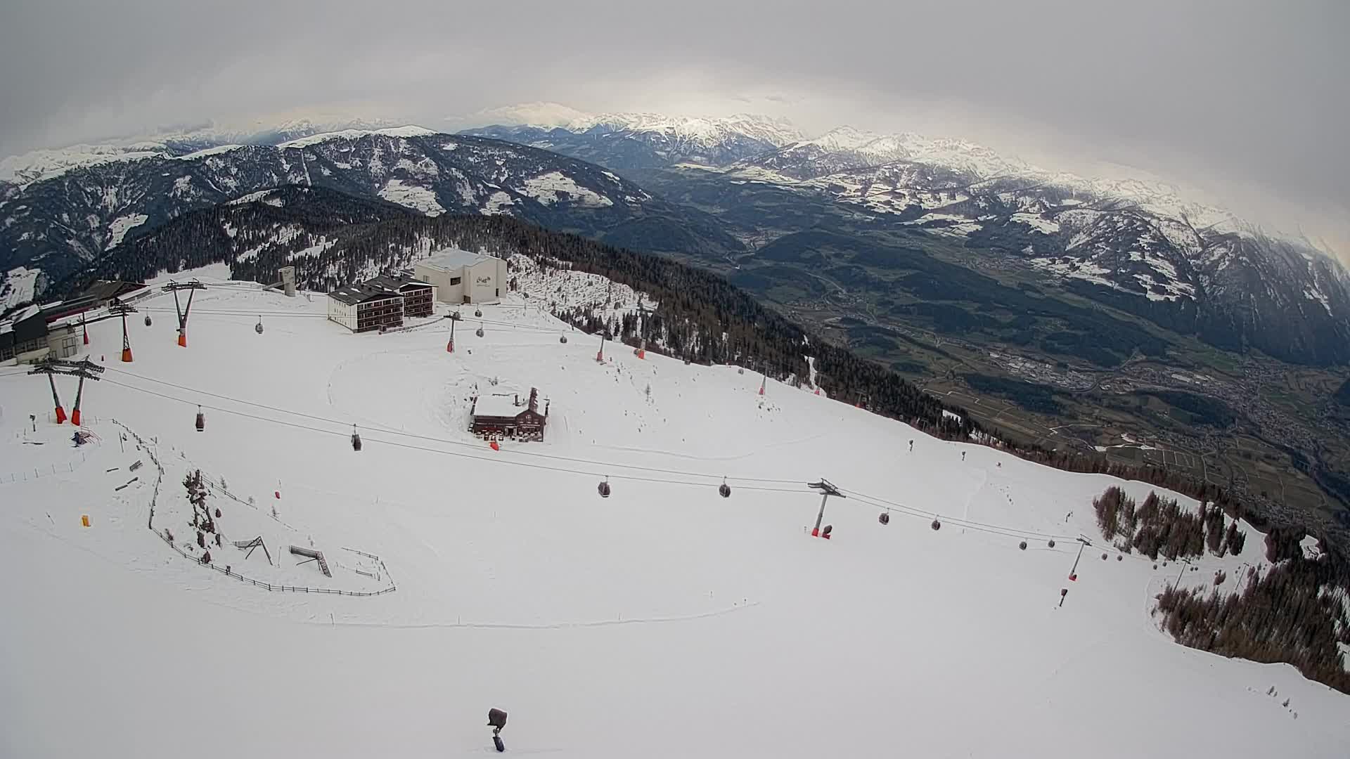 Station de ski Kronplatz sommet | vue sur Brunico