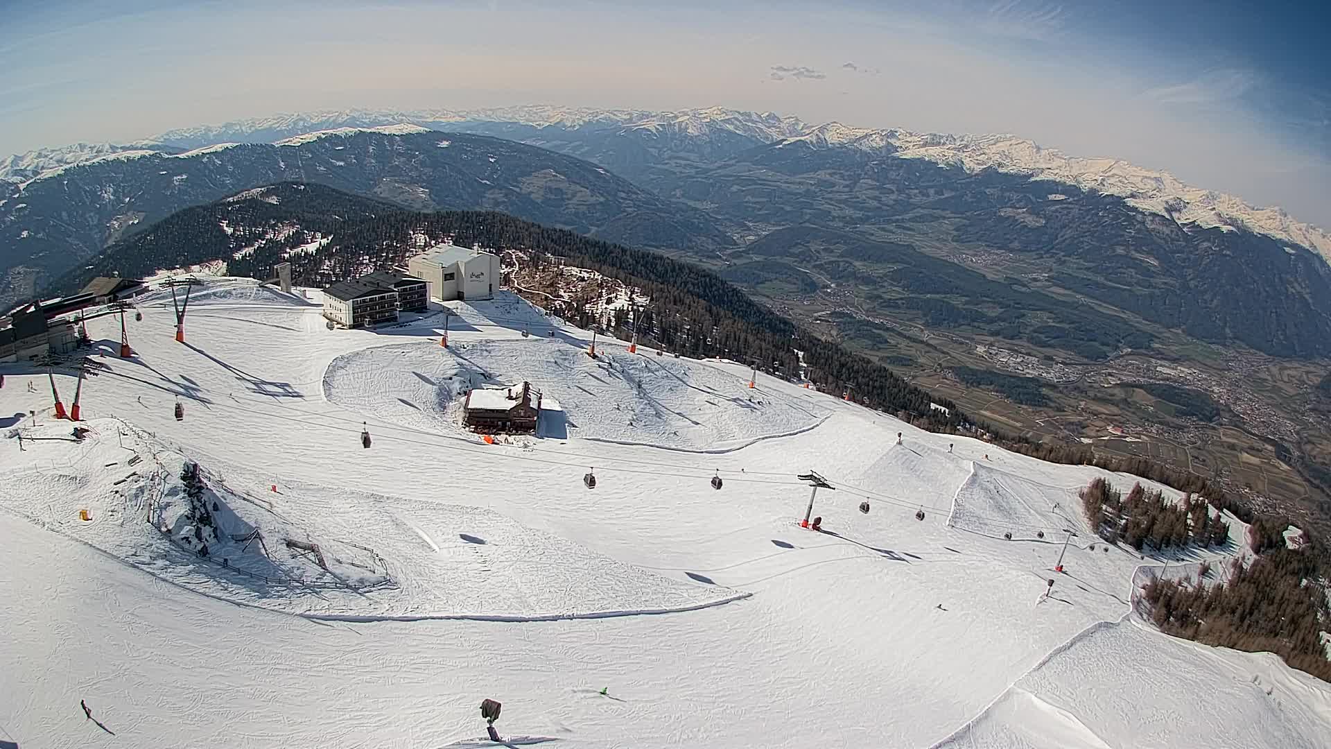 Station de ski Kronplatz sommet | vue sur Brunico