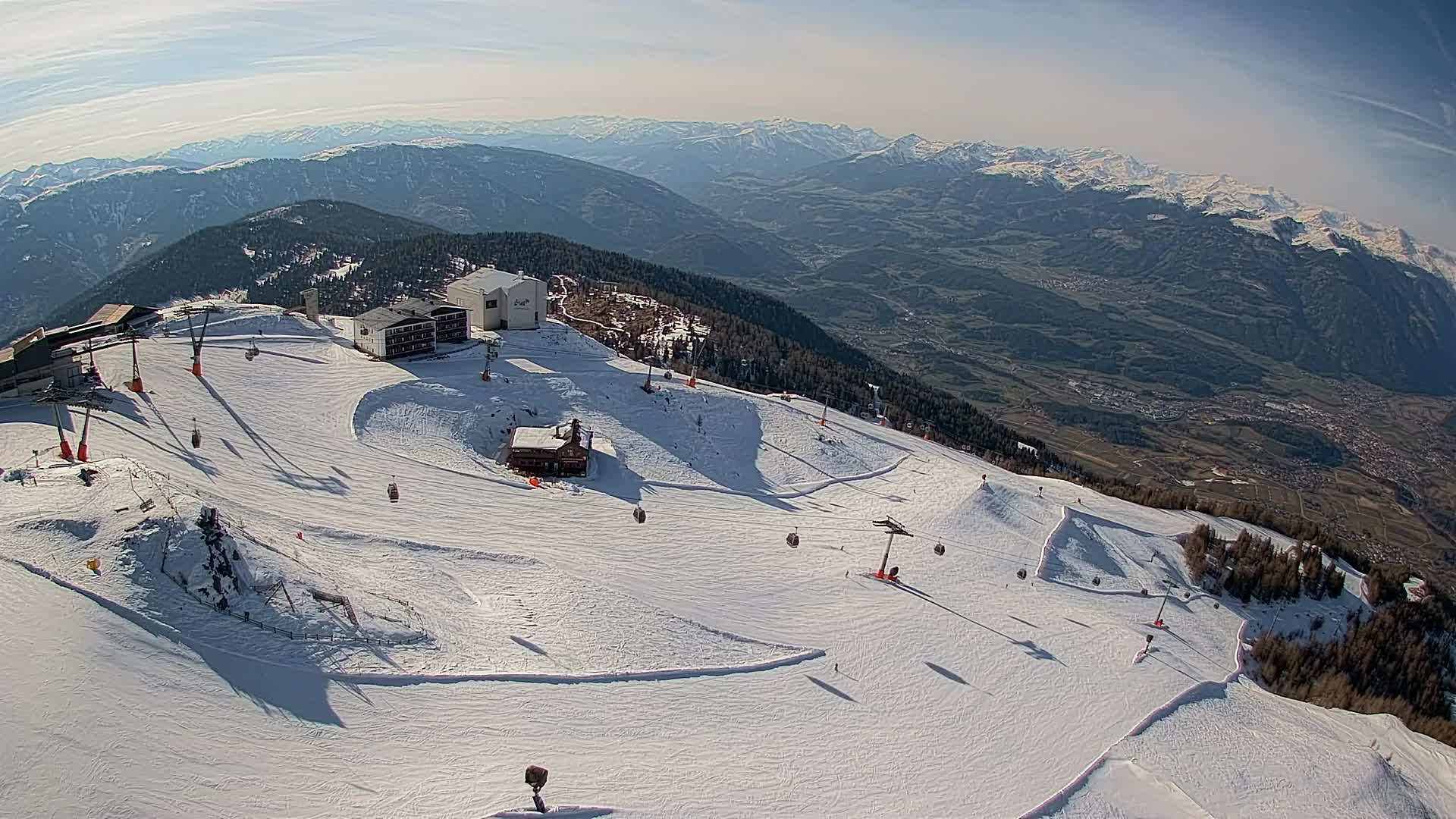 Skigebiet Kronplatz Gipfel | Blick auf Bruneck
