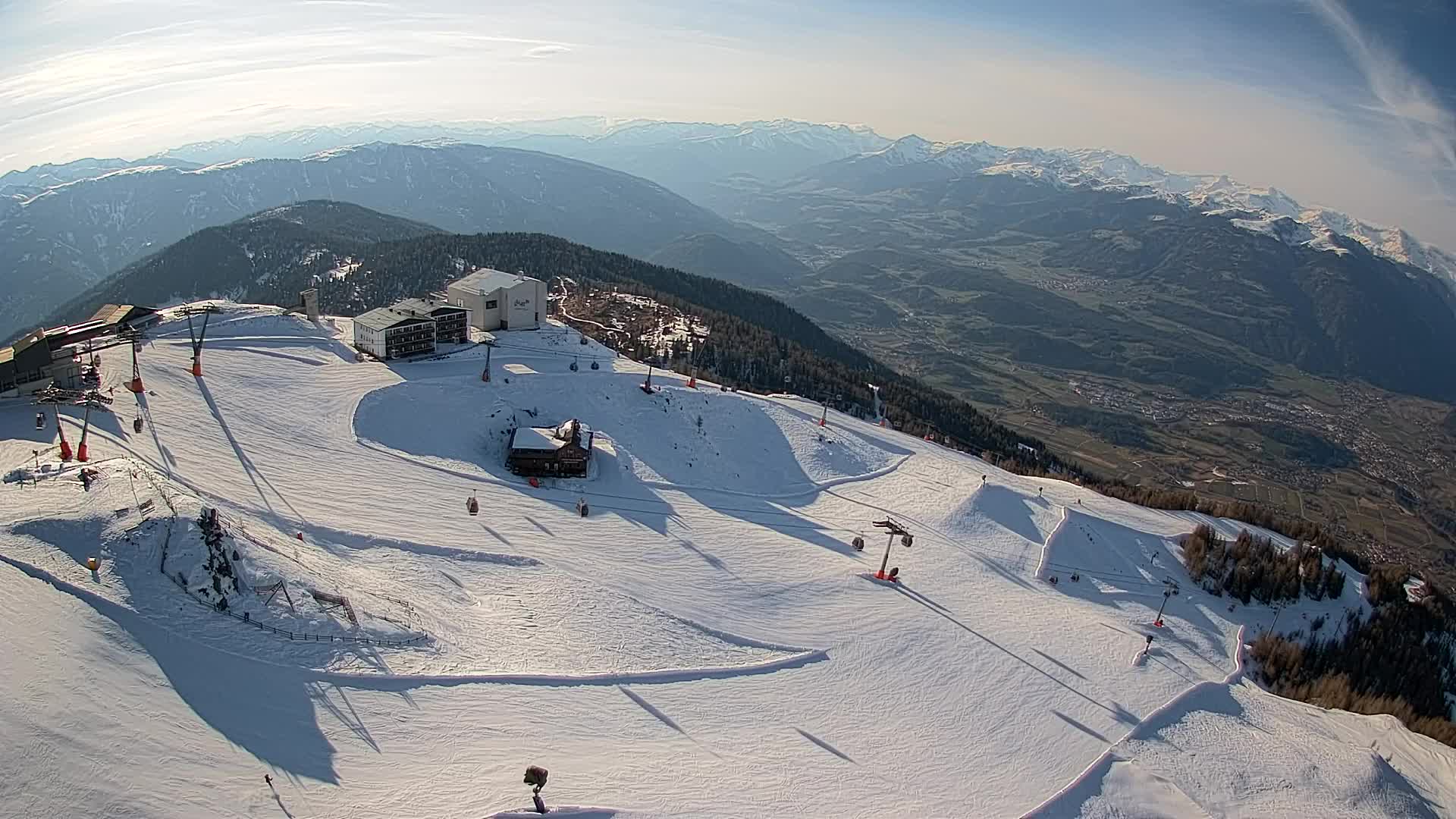 Skigebiet Kronplatz Gipfel | Blick auf Bruneck