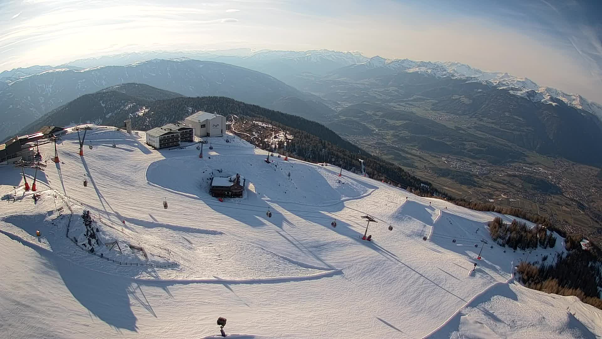 Skigebiet Kronplatz Gipfel | Blick auf Bruneck