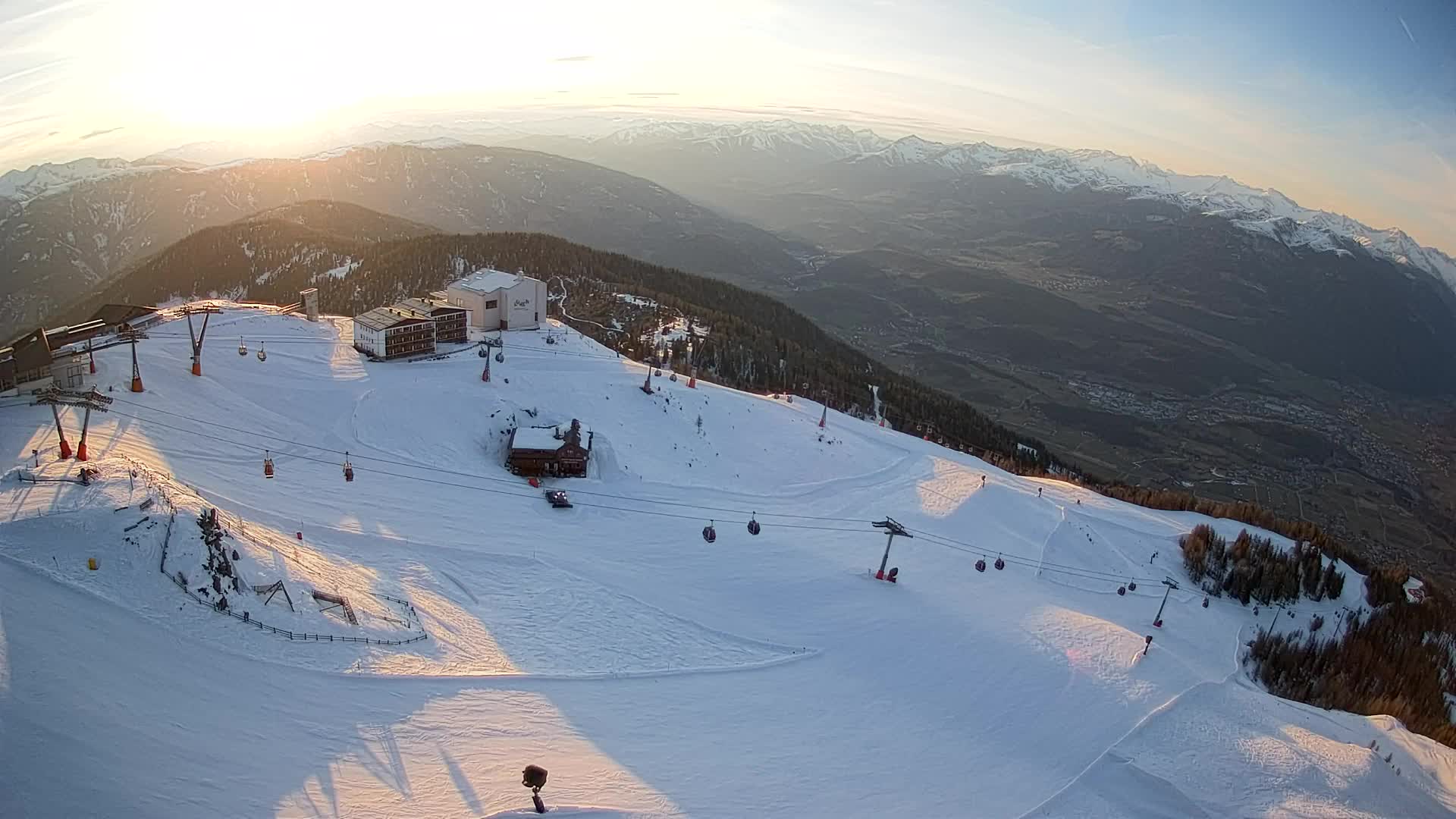 Station de ski Kronplatz sommet | vue sur Brunico