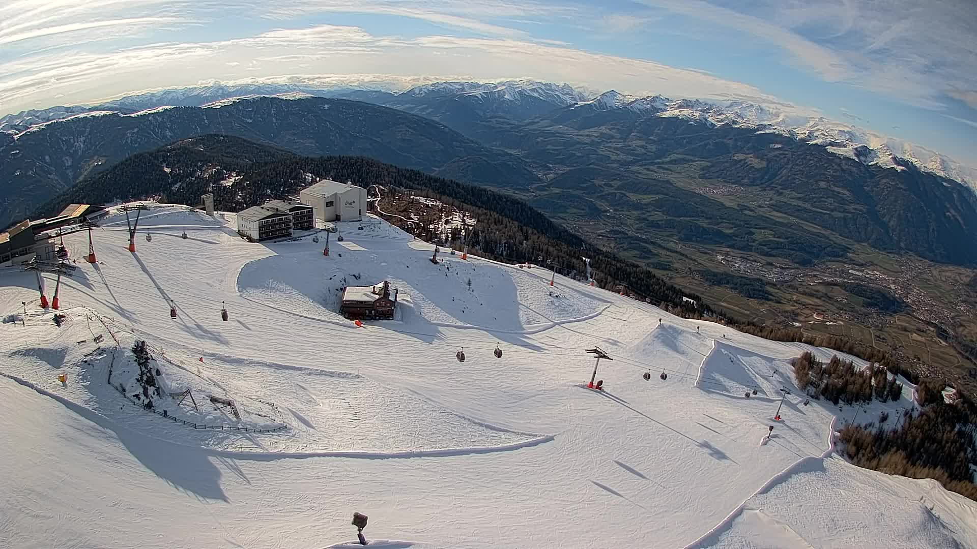 Skigebiet Kronplatz Gipfel | Blick auf Bruneck