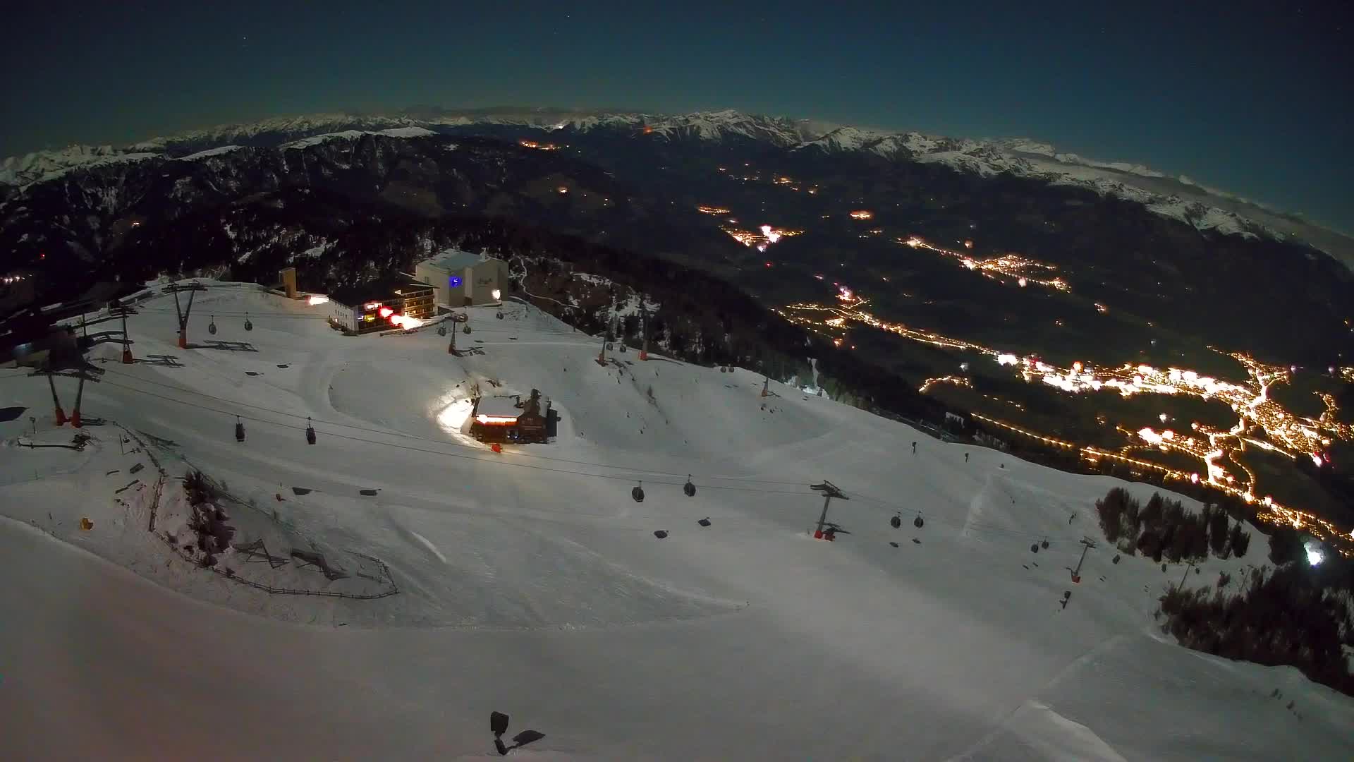 Station de ski Kronplatz sommet | vue sur Brunico