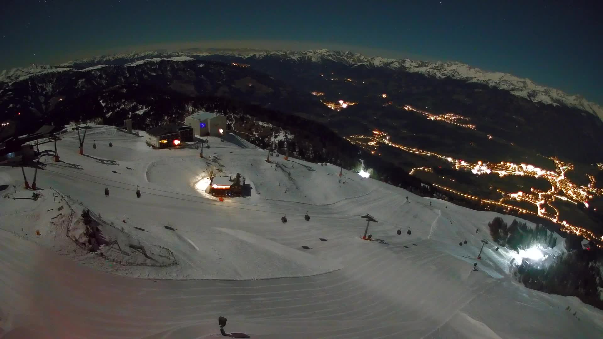Kronplatz peak Ski resort | view to Bruneck