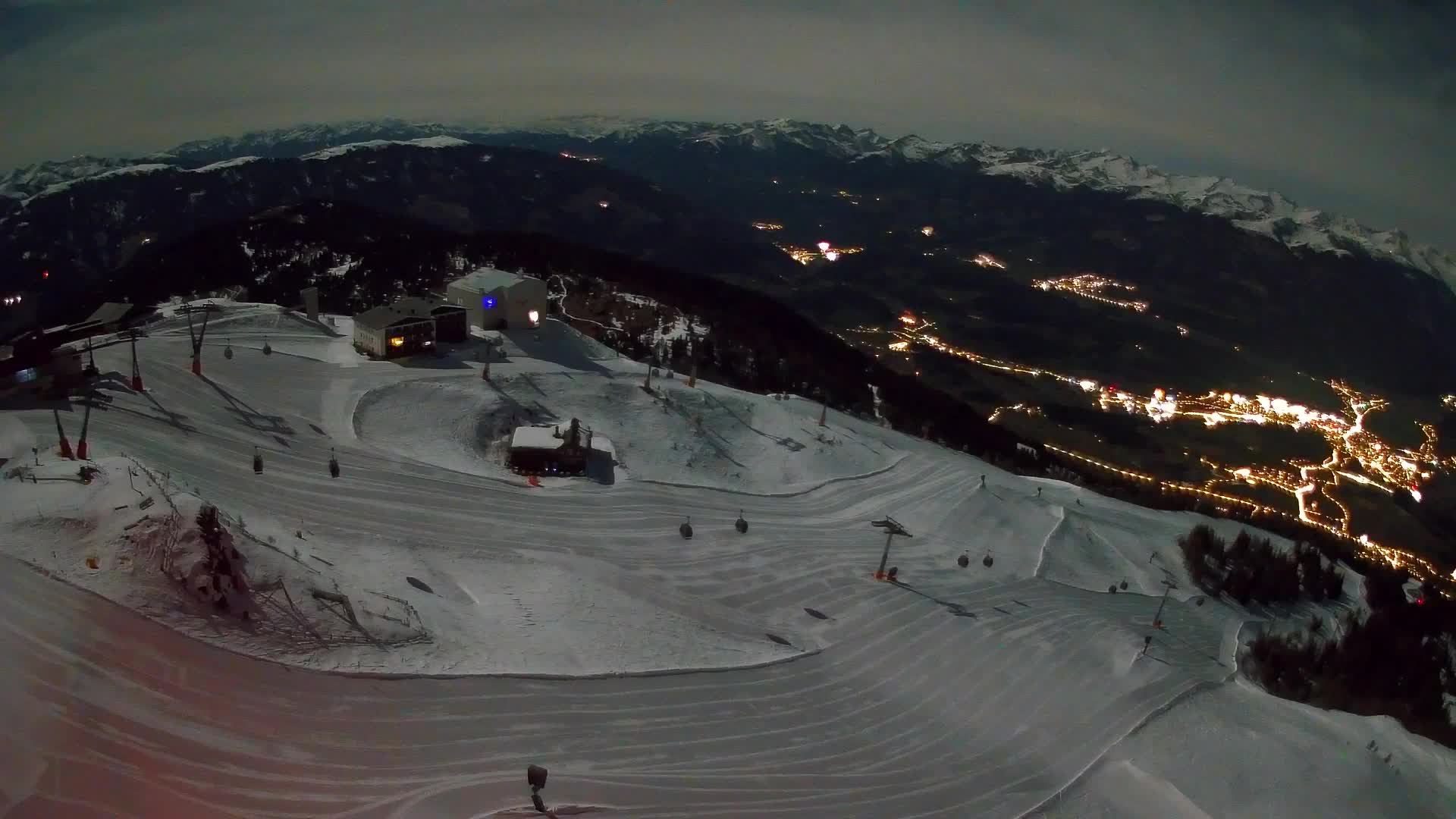 Skigebiet Kronplatz Gipfel | Blick auf Bruneck