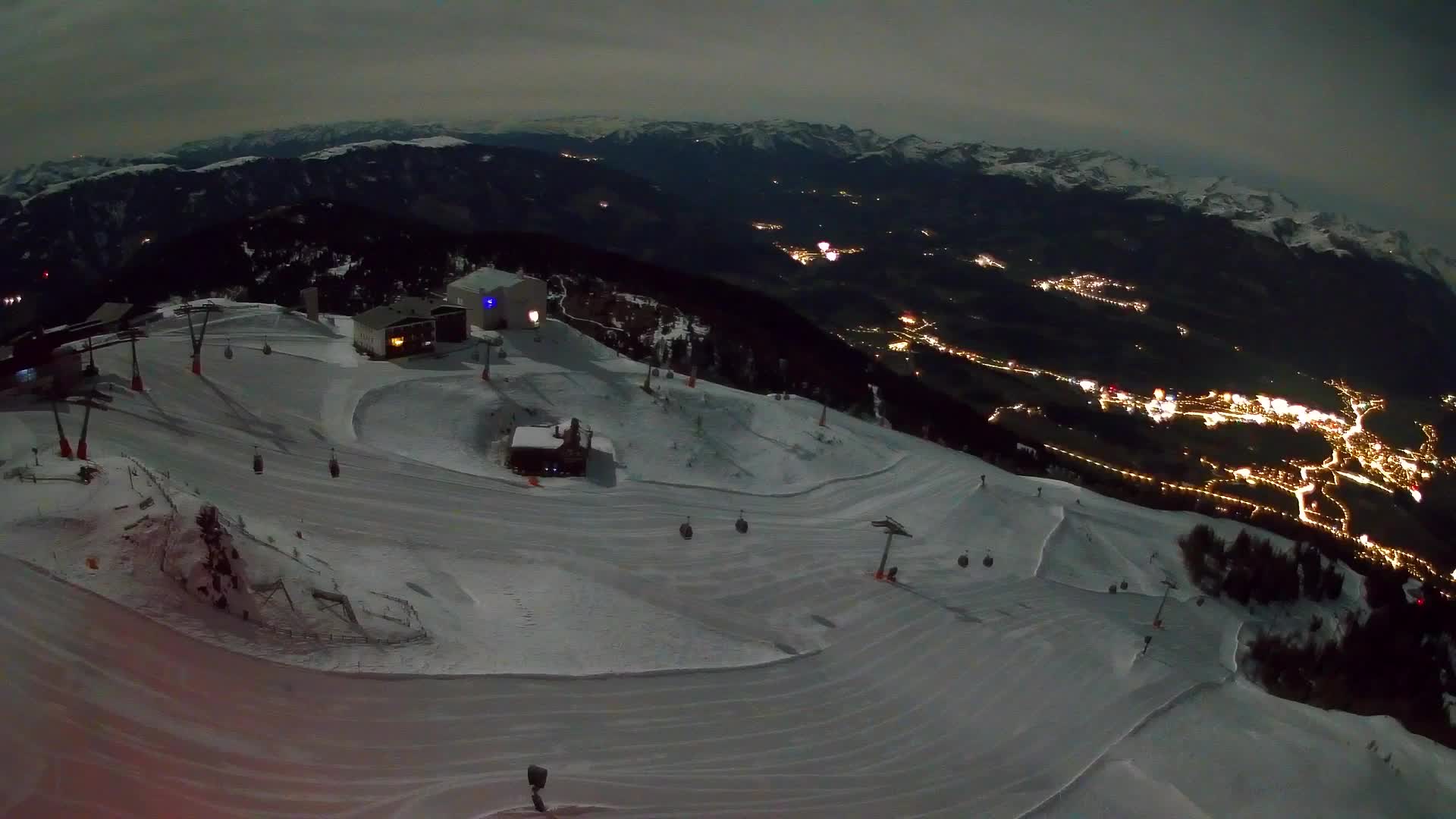 Skigebiet Kronplatz Gipfel | Blick auf Bruneck