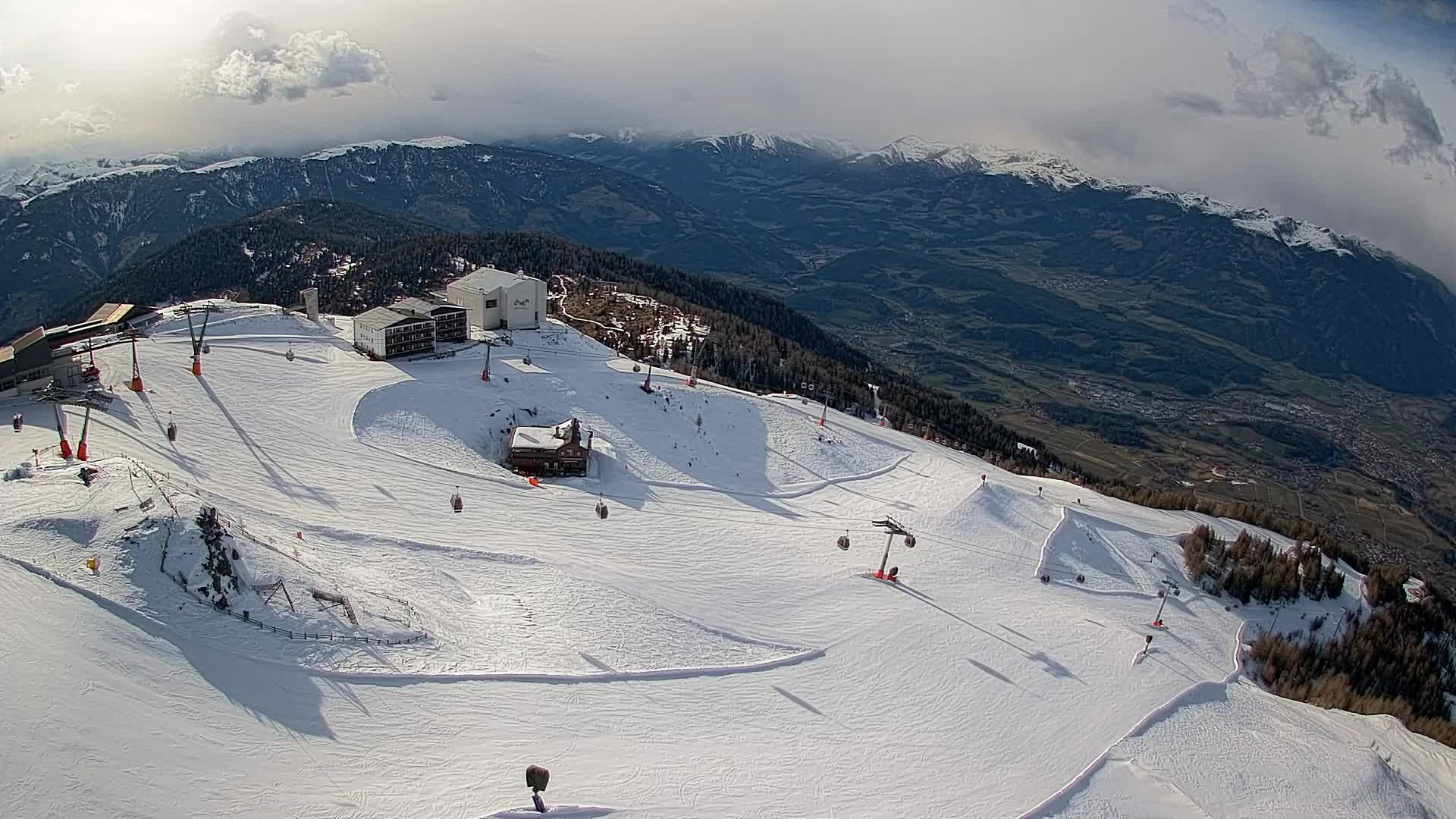 Smučišče Kronplatz – vrh | pogled na Bruneck