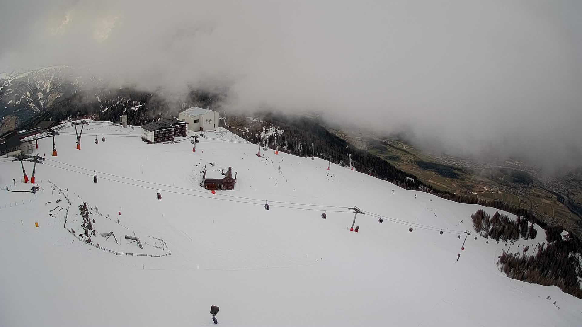 Smučišče Kronplatz – vrh | pogled na Bruneck