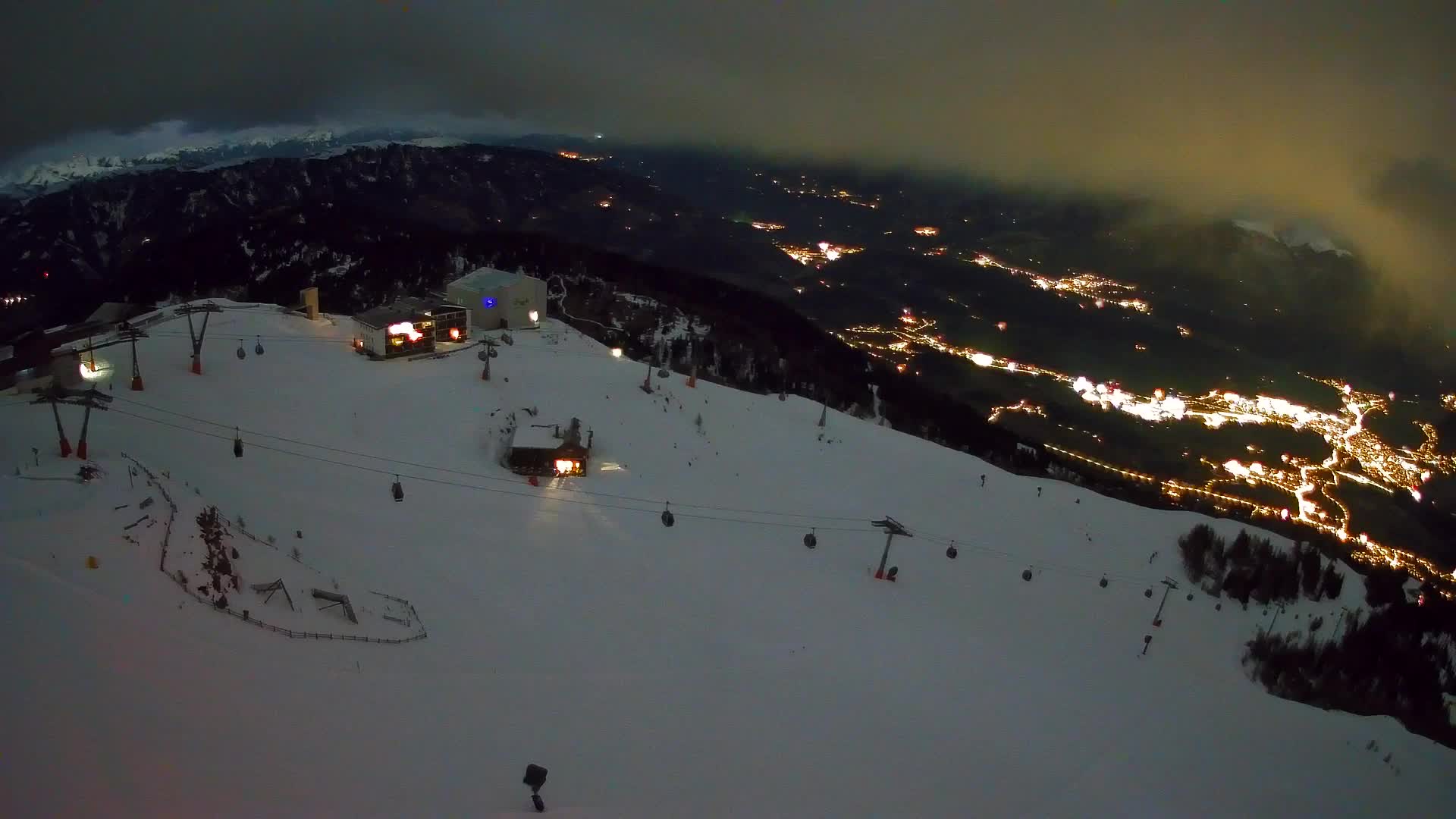 Kronplatz peak Ski resort | view to Bruneck