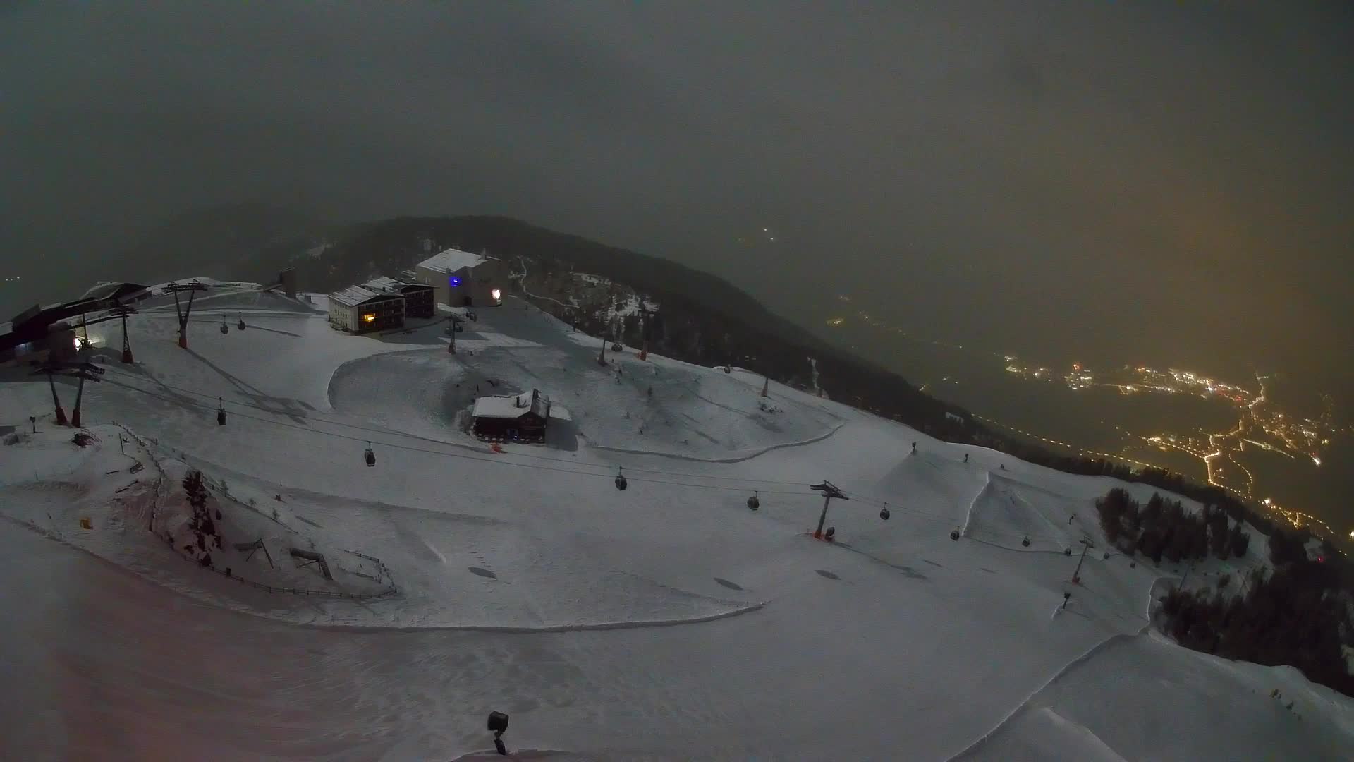 Stazione sciistica di Plan de Corones | vista su Brunico