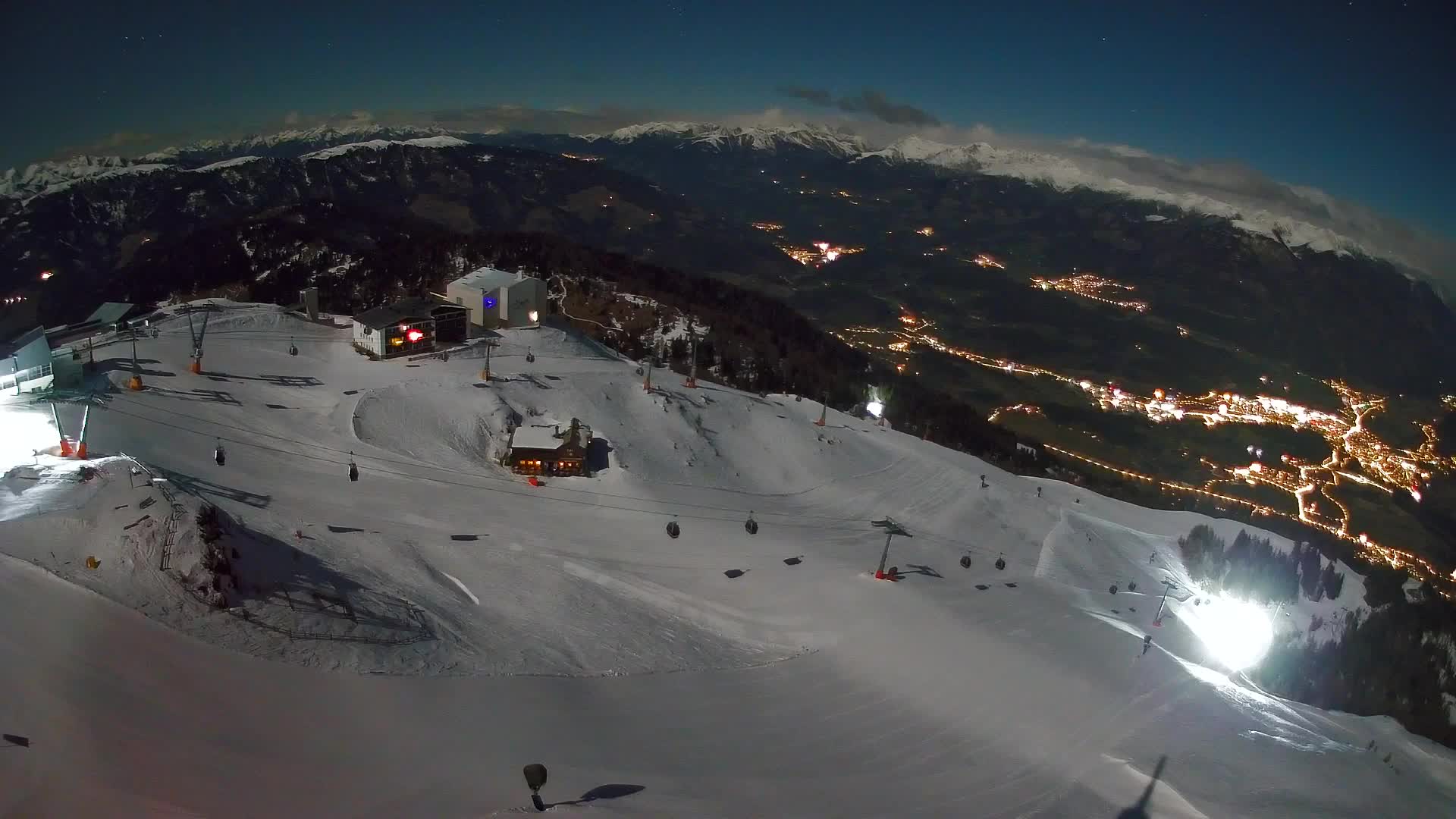 Kronplatz peak Ski resort | view to Bruneck