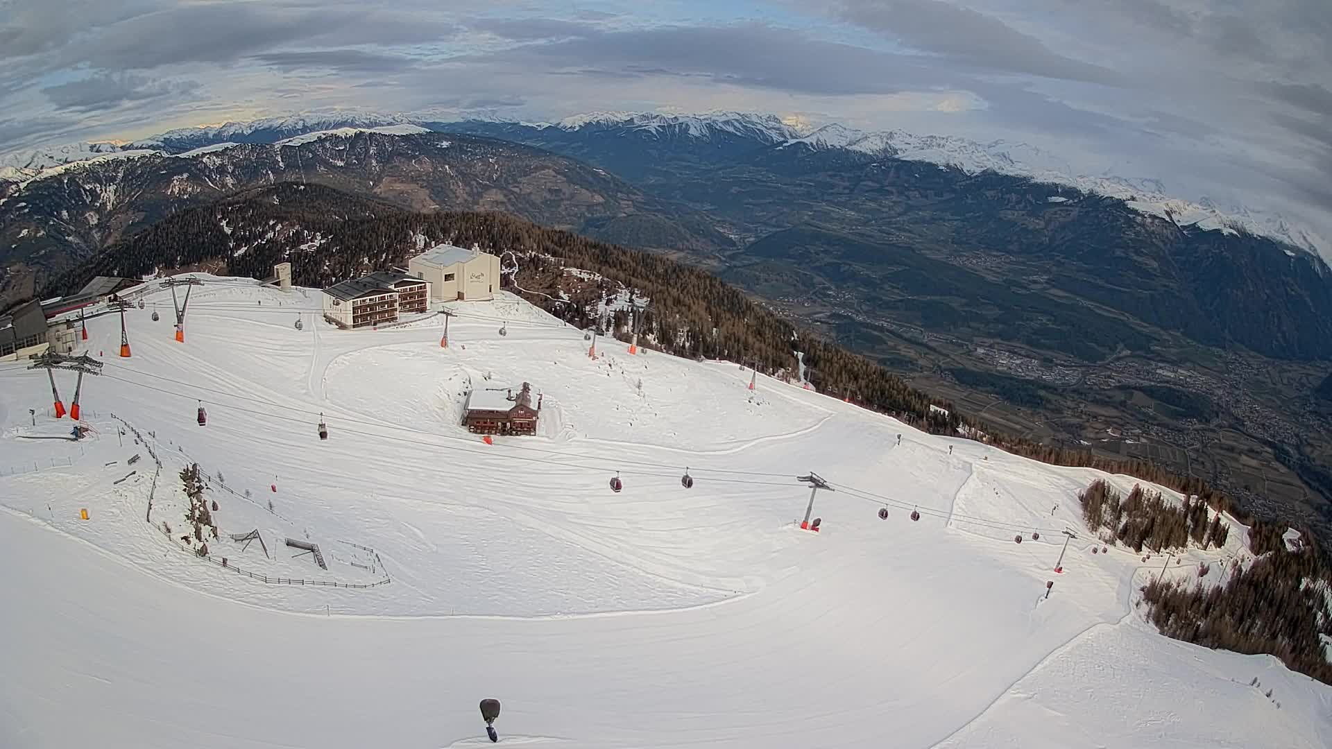 Station de ski Kronplatz sommet | vue sur Brunico