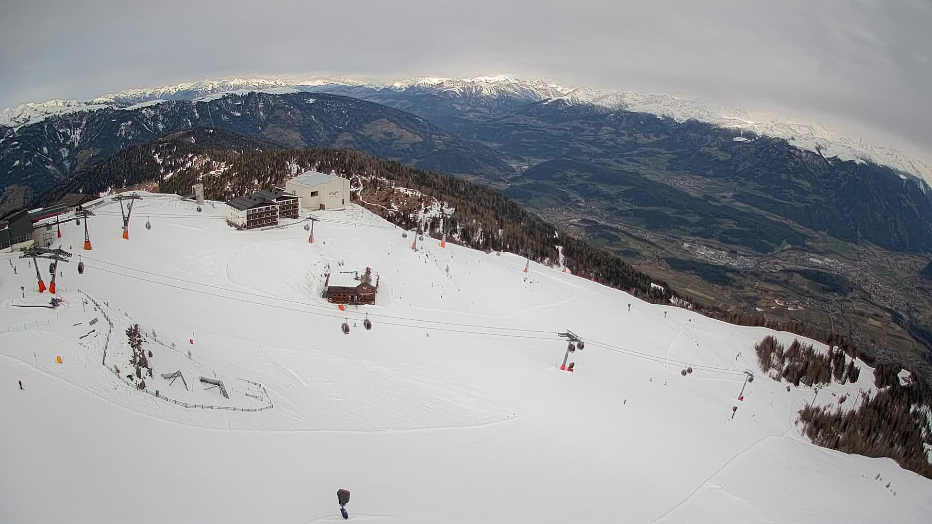 Skigebiet Kronplatz Gipfel | Blick auf Bruneck