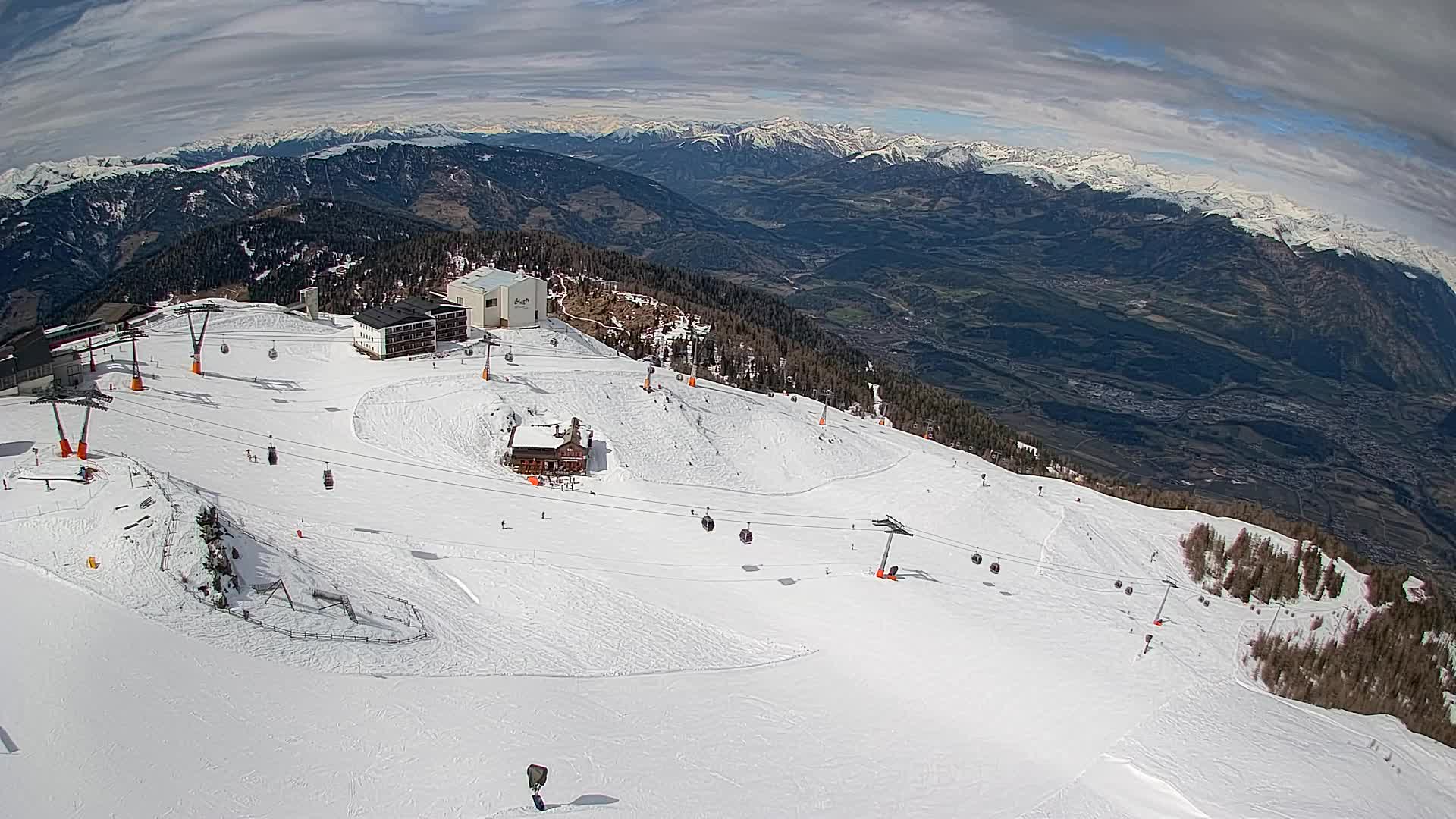 Station de ski Kronplatz sommet | vue sur Brunico