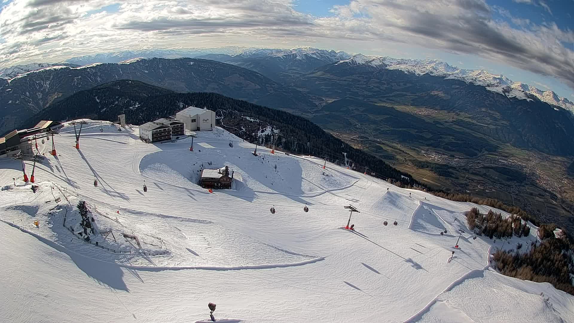 Station de ski Kronplatz sommet | vue sur Brunico