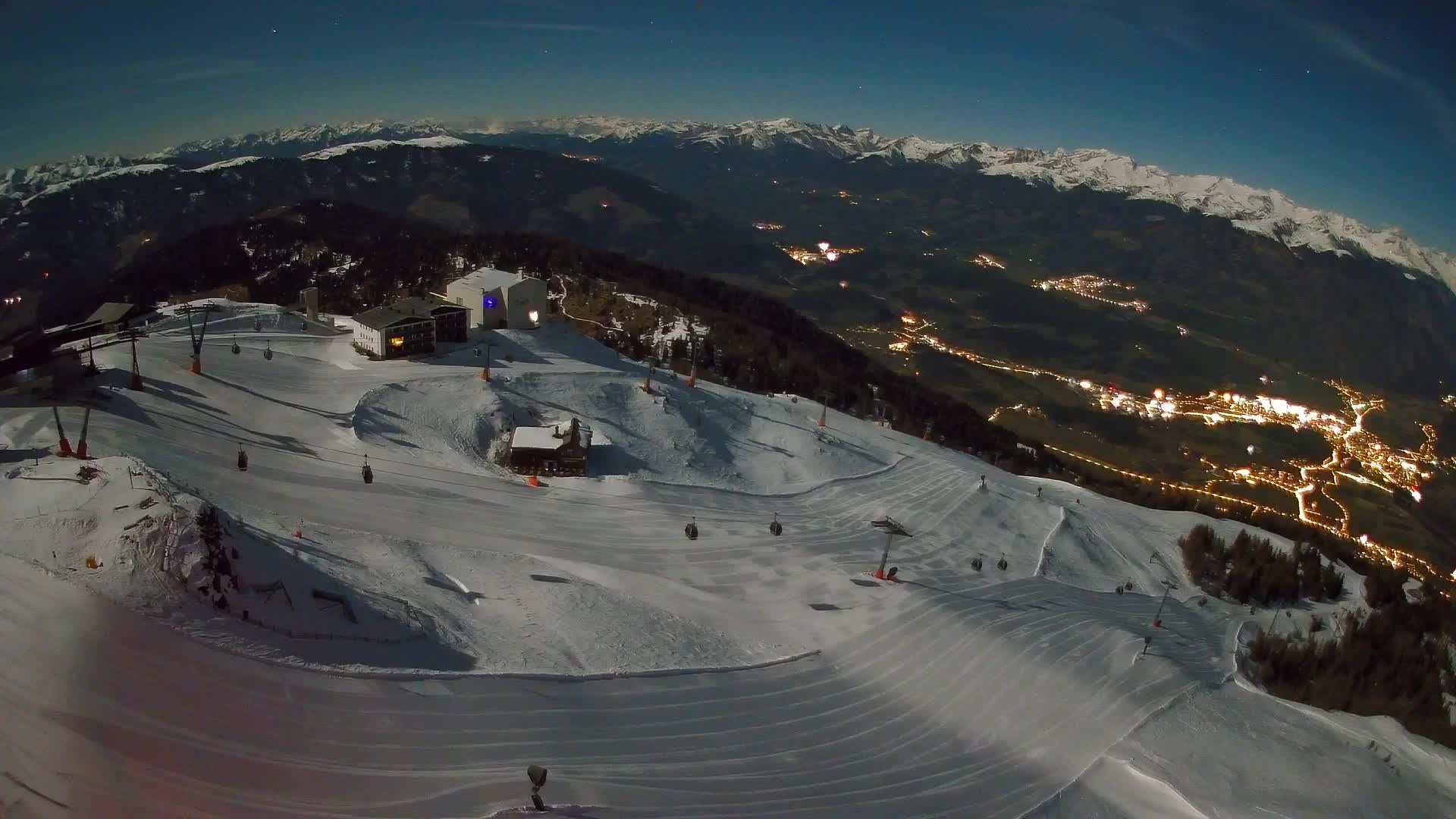 Station de ski Kronplatz sommet | vue sur Brunico