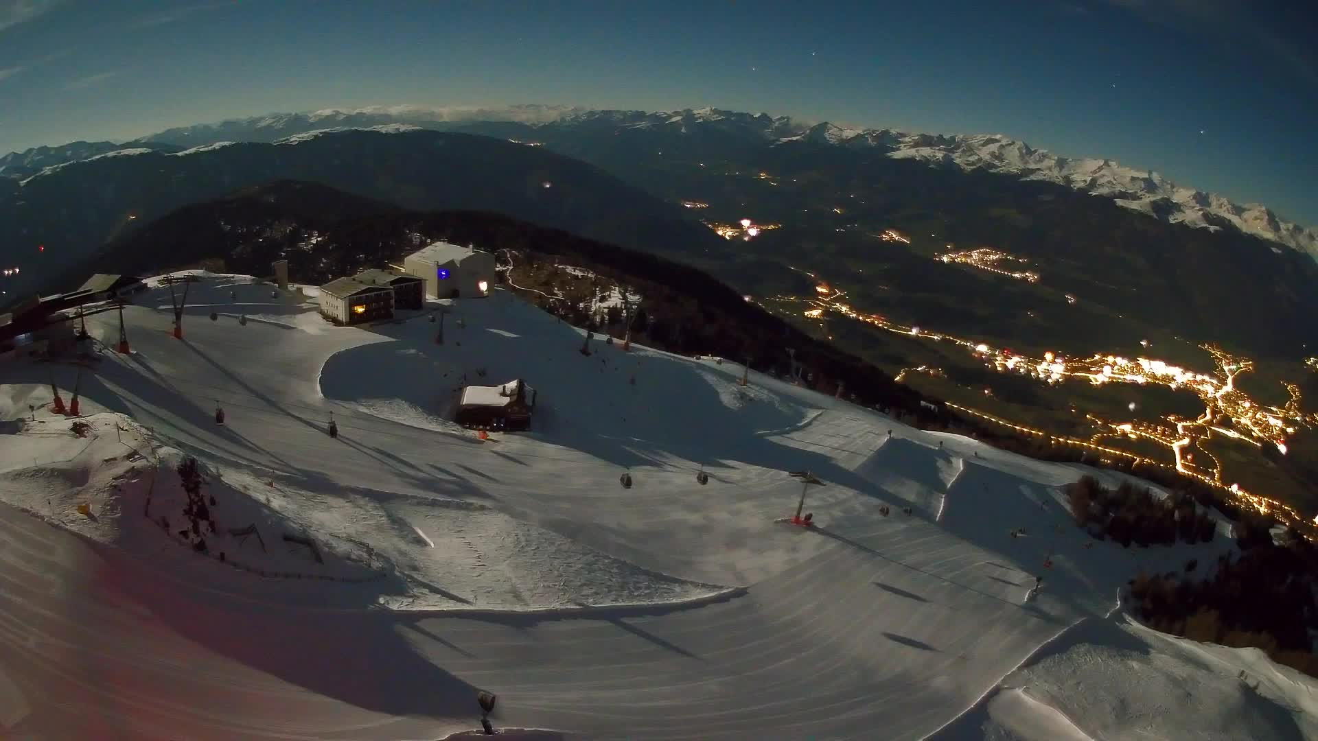 Kronplatz peak Ski resort | view to Bruneck