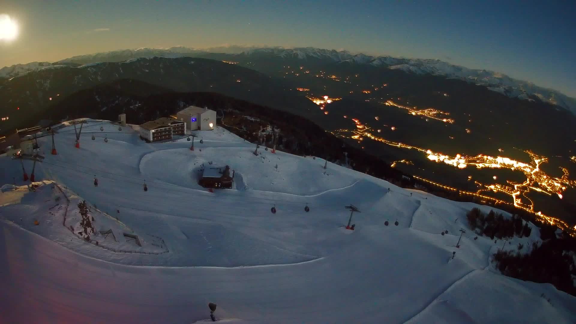 Stazione sciistica di Plan de Corones | vista su Brunico
