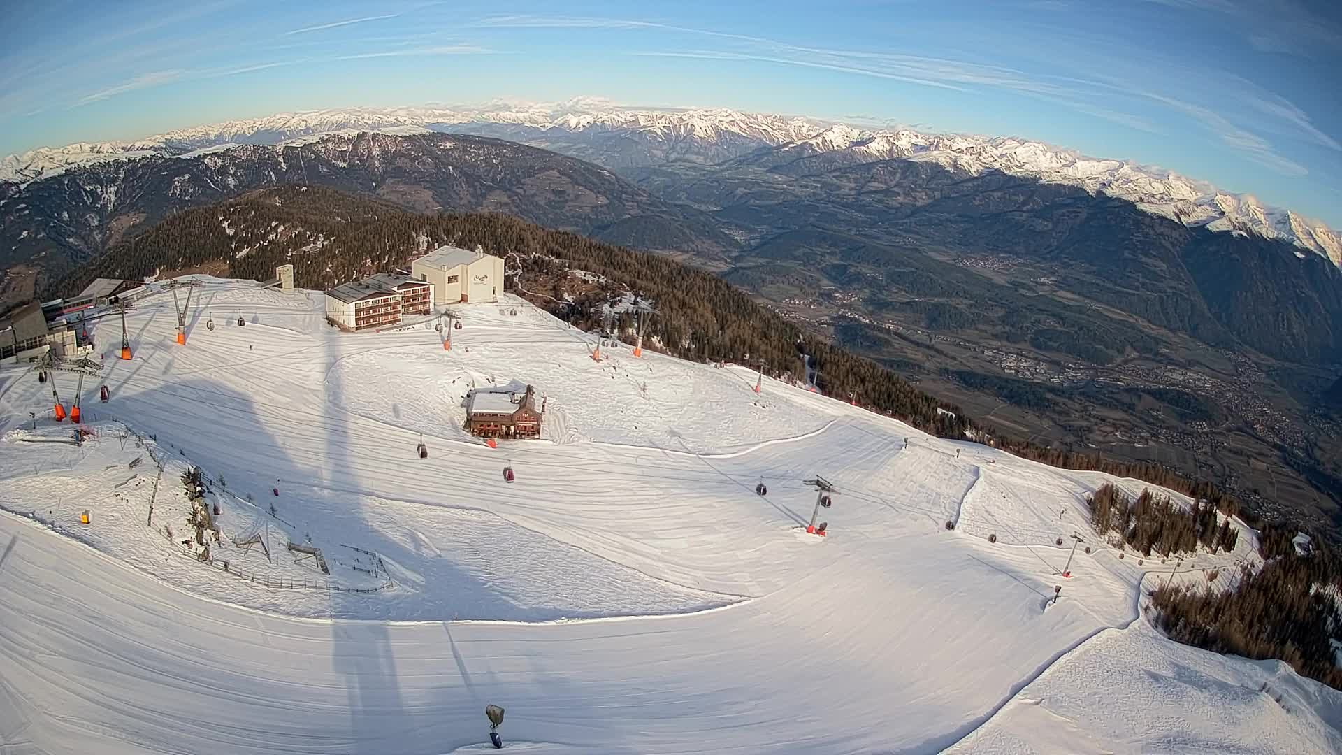 Station de ski Kronplatz sommet | vue sur Brunico