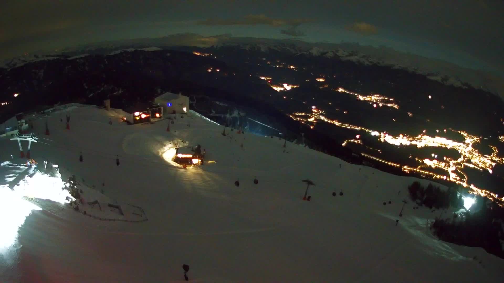 Kronplatz peak Ski resort | view to Bruneck