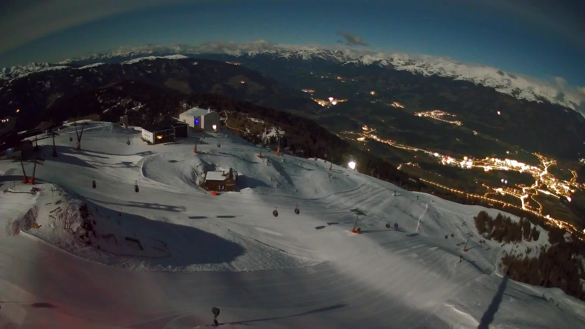 Kronplatz peak Ski resort | view to Bruneck